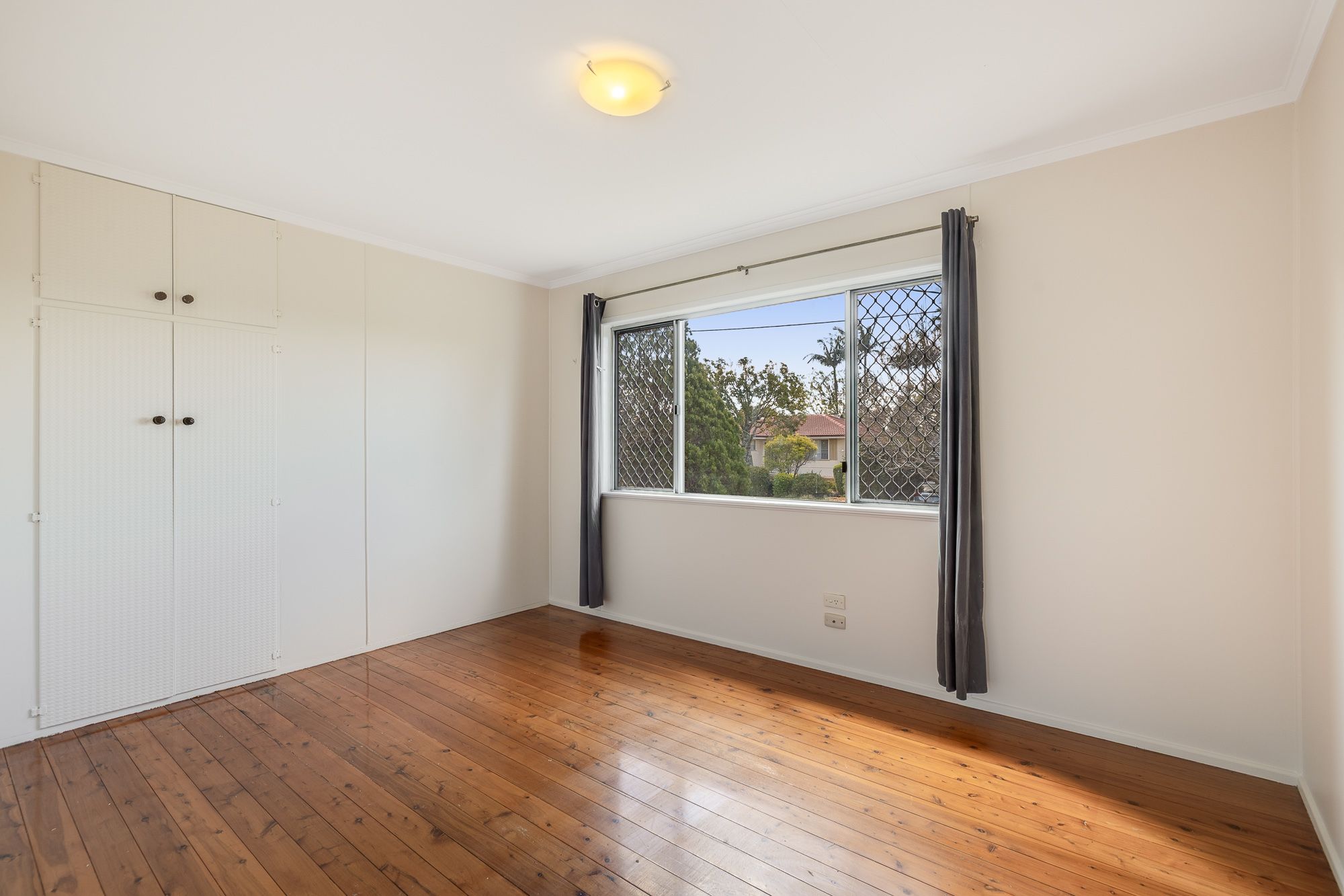 12 Mcnamara Street — photo 9 of 18