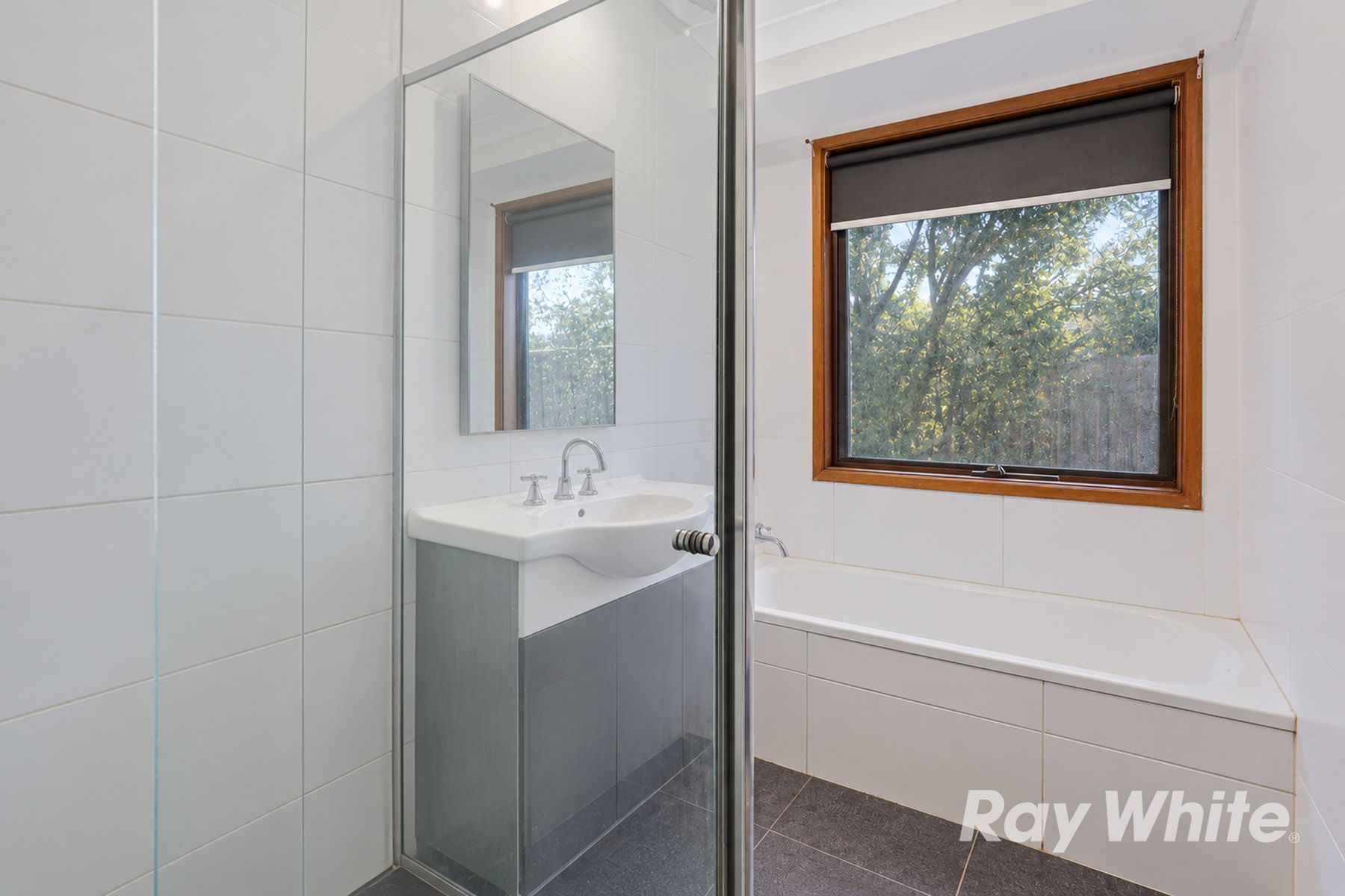 27 Rotorua Road — photo 10 of 15