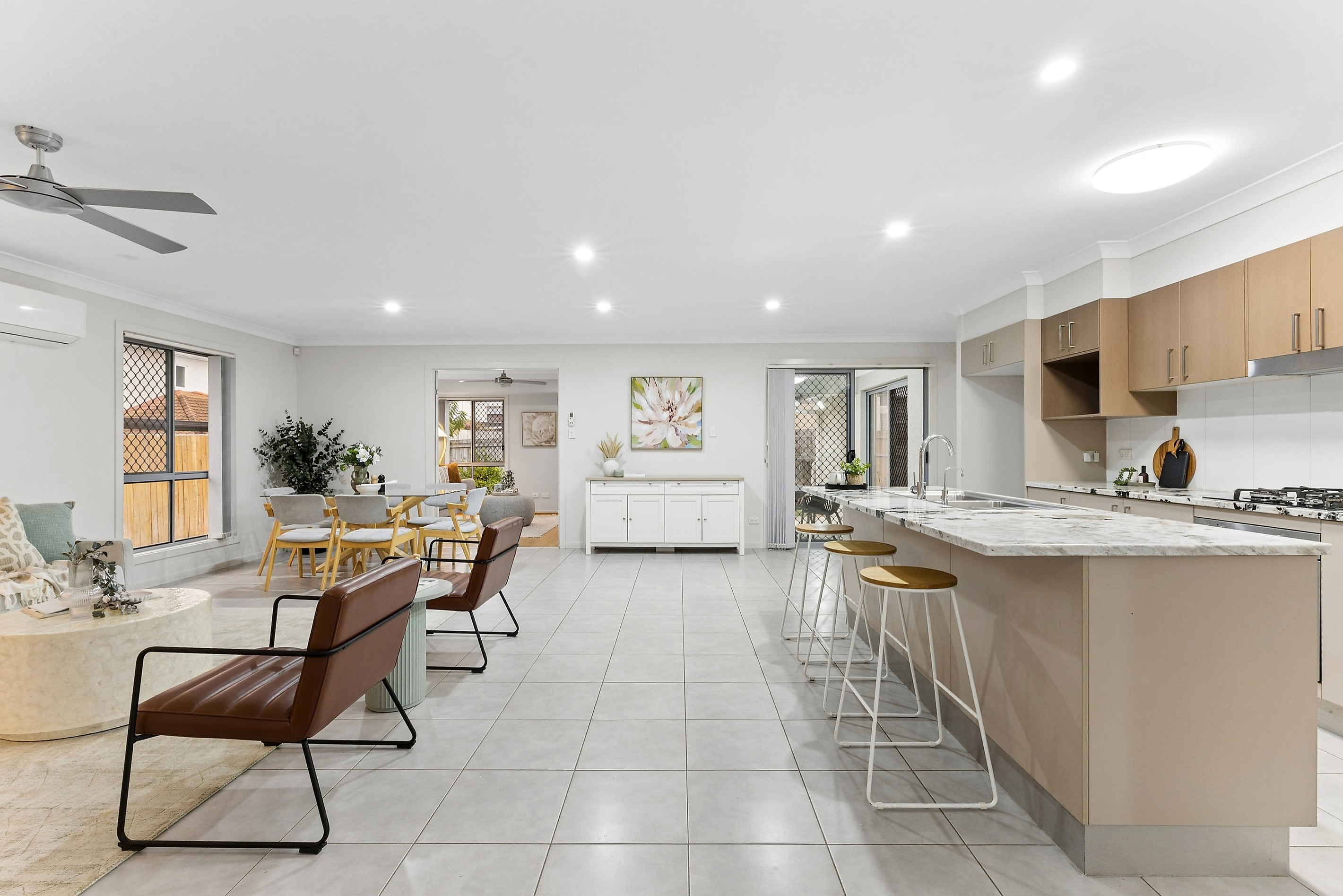 4 Colebrook Crescent, Doolandella, QLD 4077