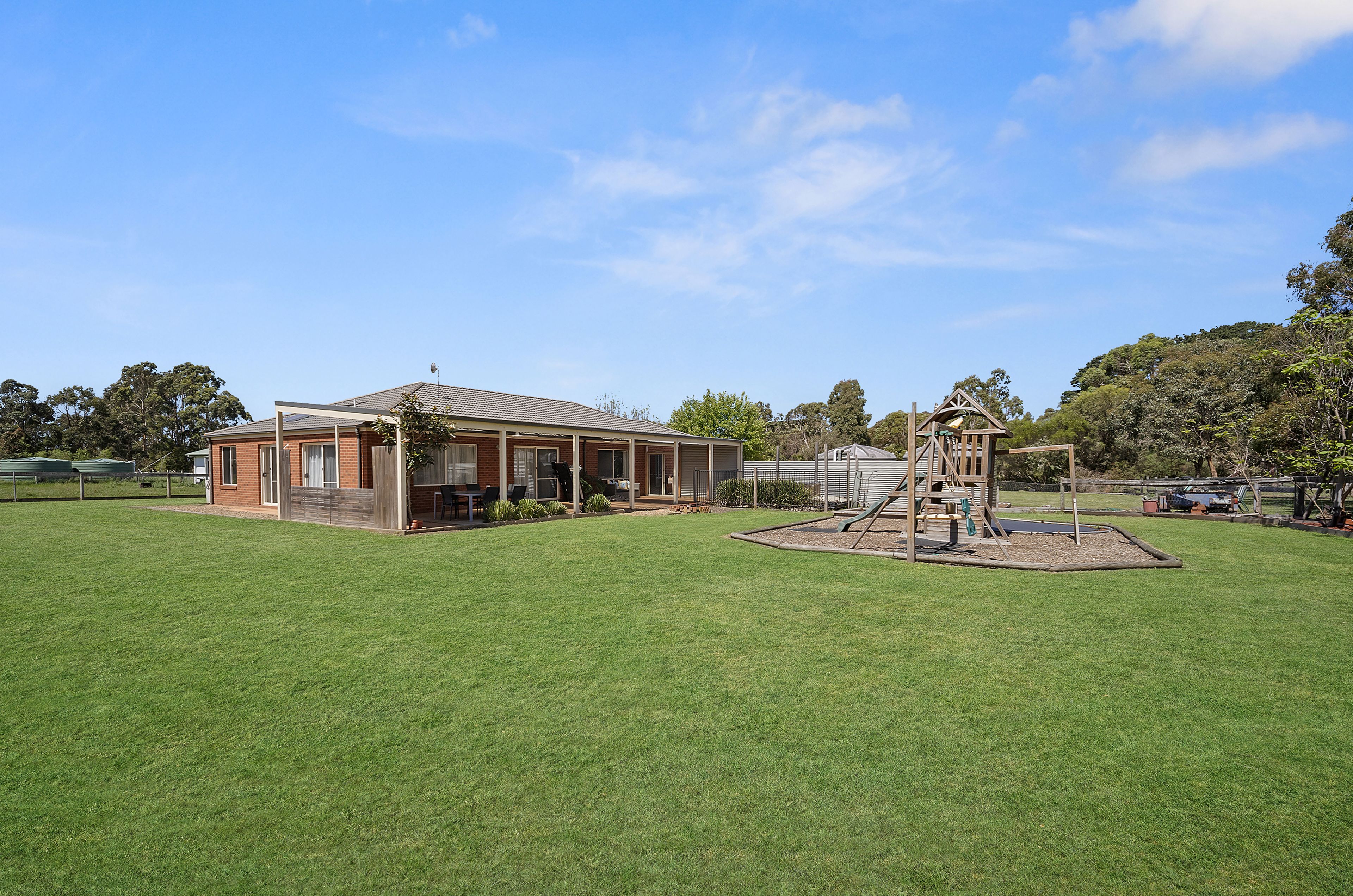 11 Kirkstall-Koroit Road — photo 11 of 13