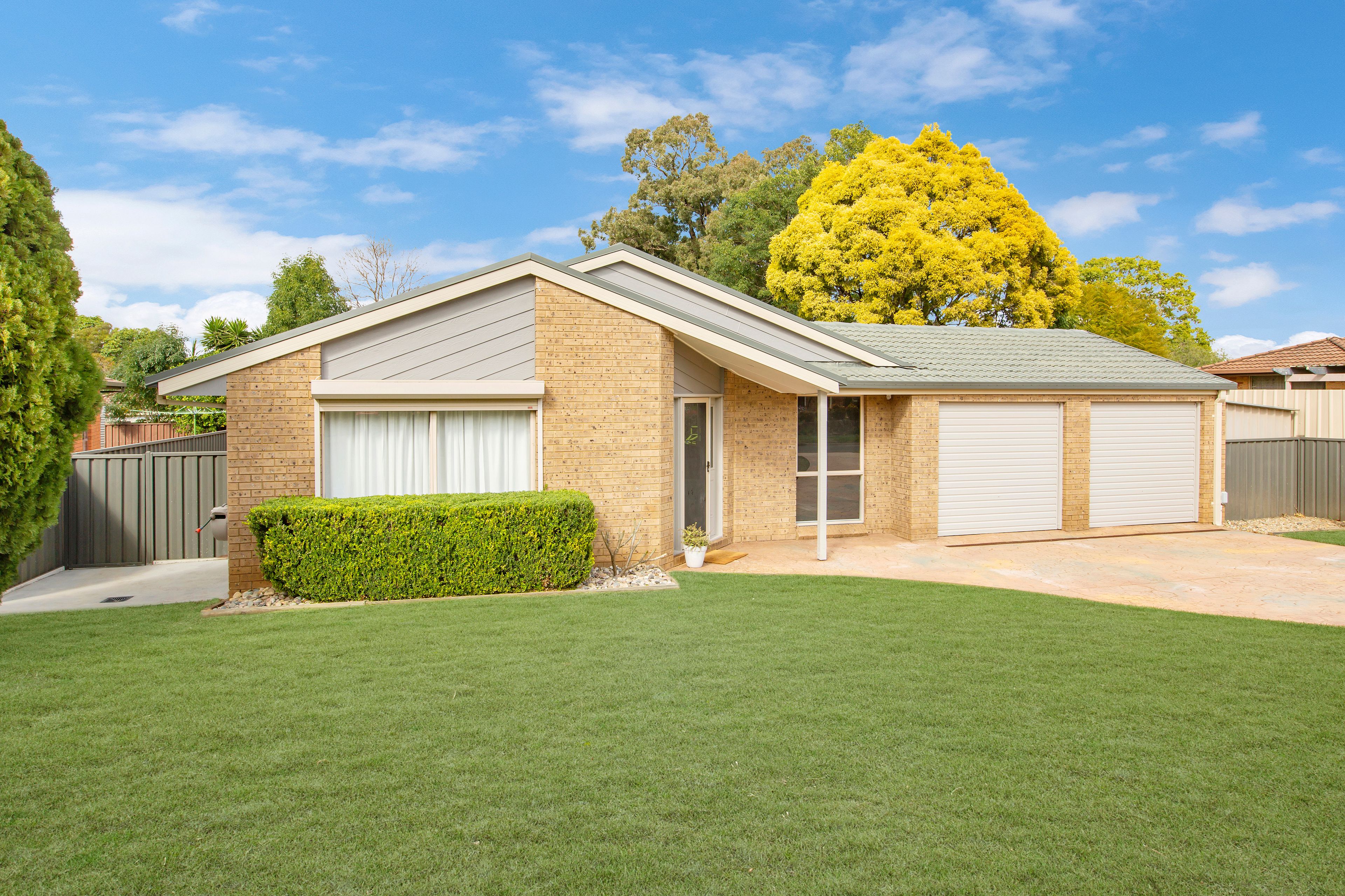 4 Tippet Place, Quakers Hill NSW 2763