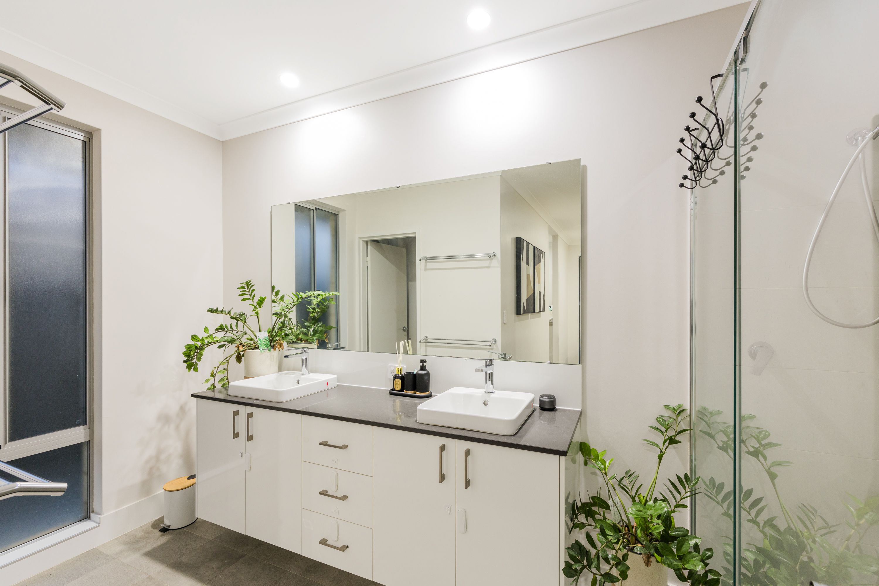 57 Shepparton Boulevard — photo 9 of 22