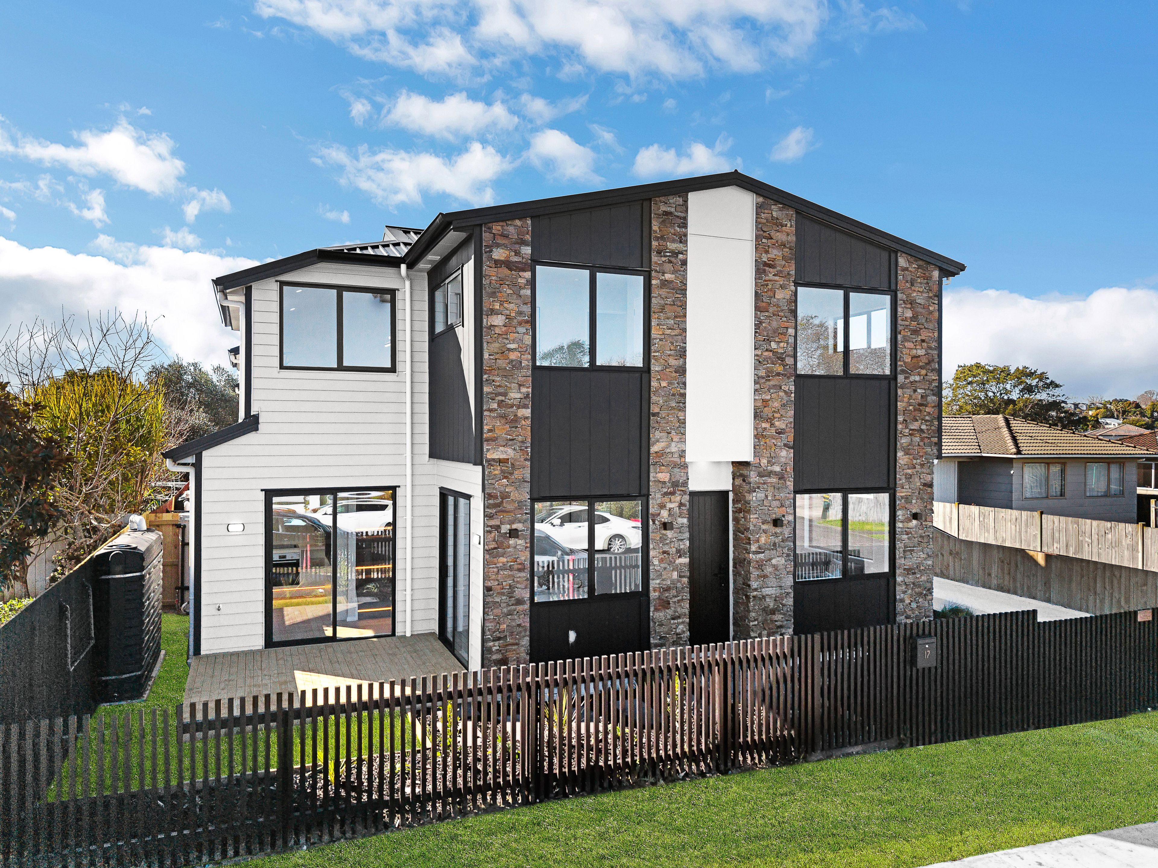 17 Lisa Rise, Half Moon Bay, Manukau City