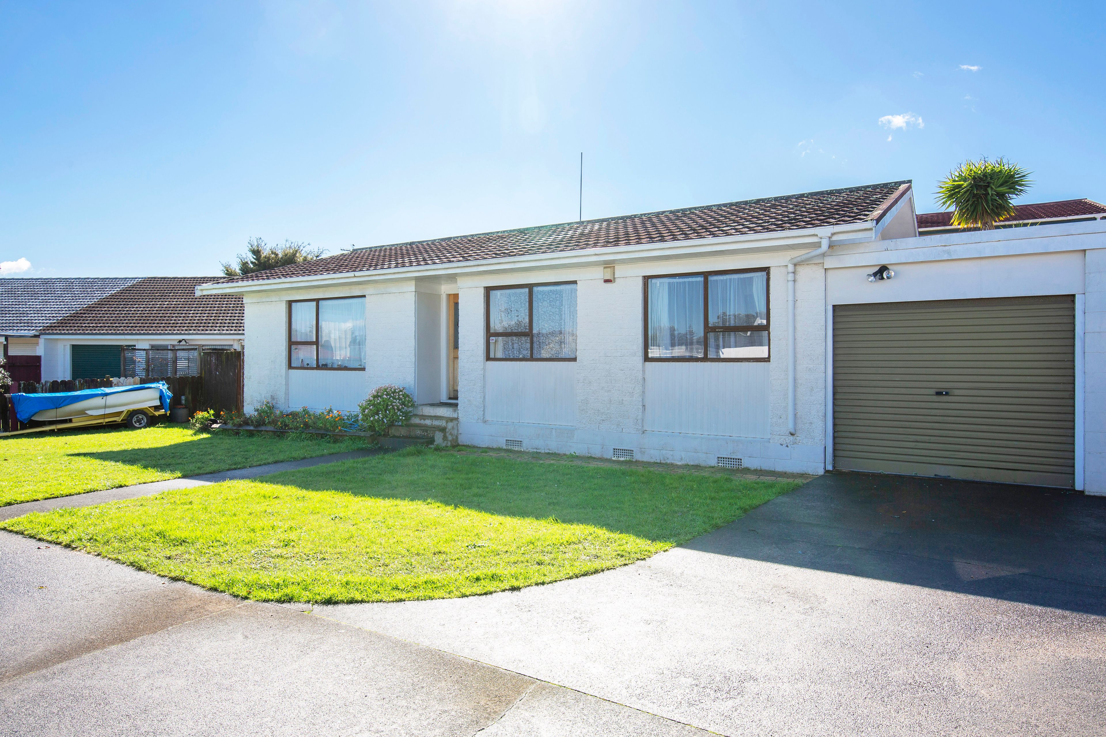 1/9 Tina Place, Sunnyhills, Manukau City