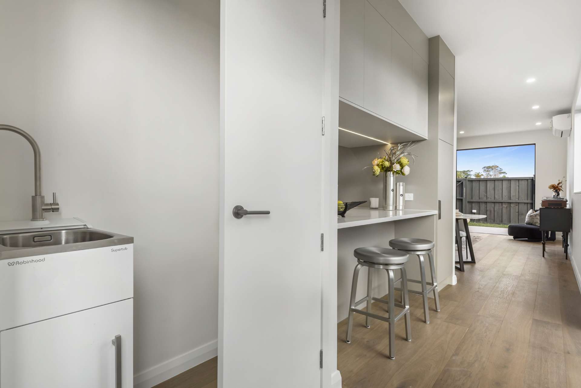 31 Burberry Heights photo 15