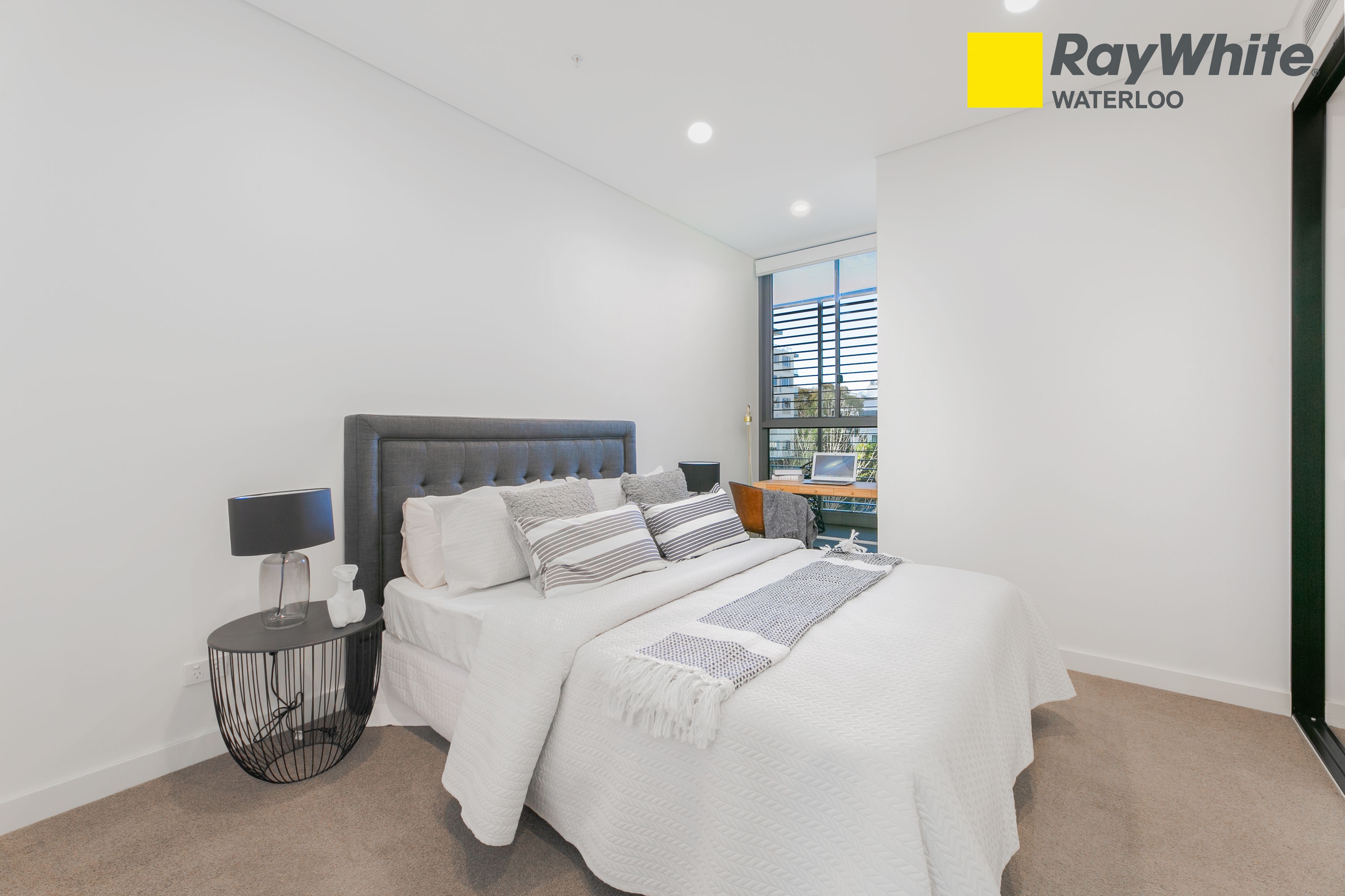 302/16 Gadigal Avenue — photo 5 of 17
