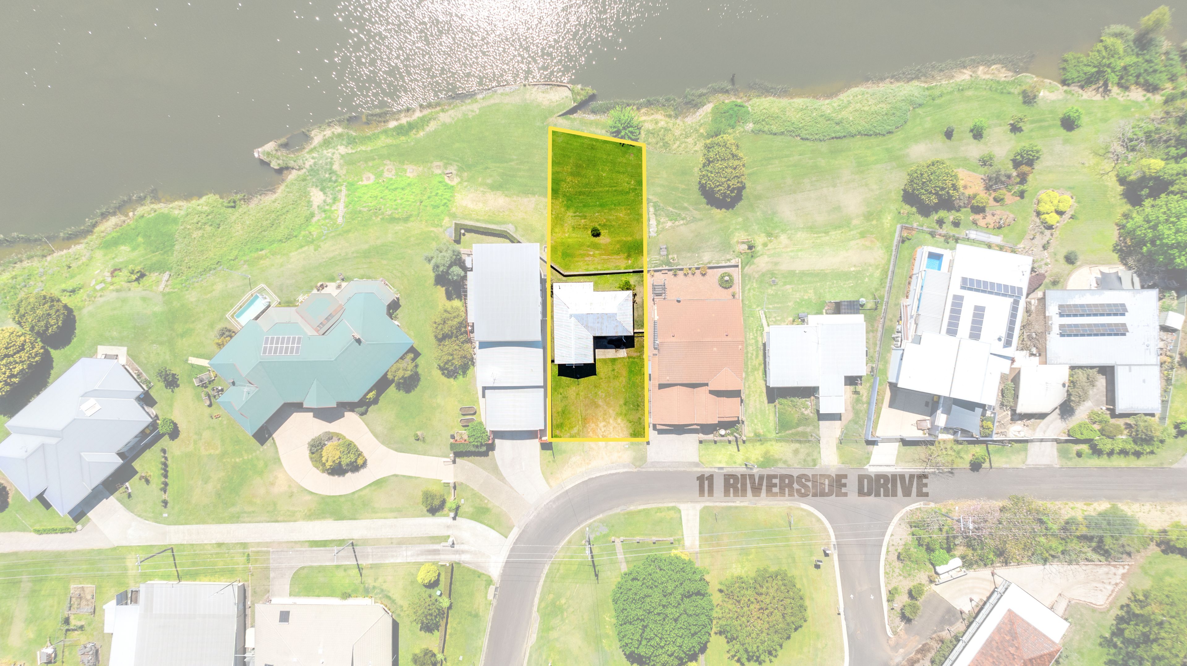 11 Riverside Drive, South Grafton, NSW 2460