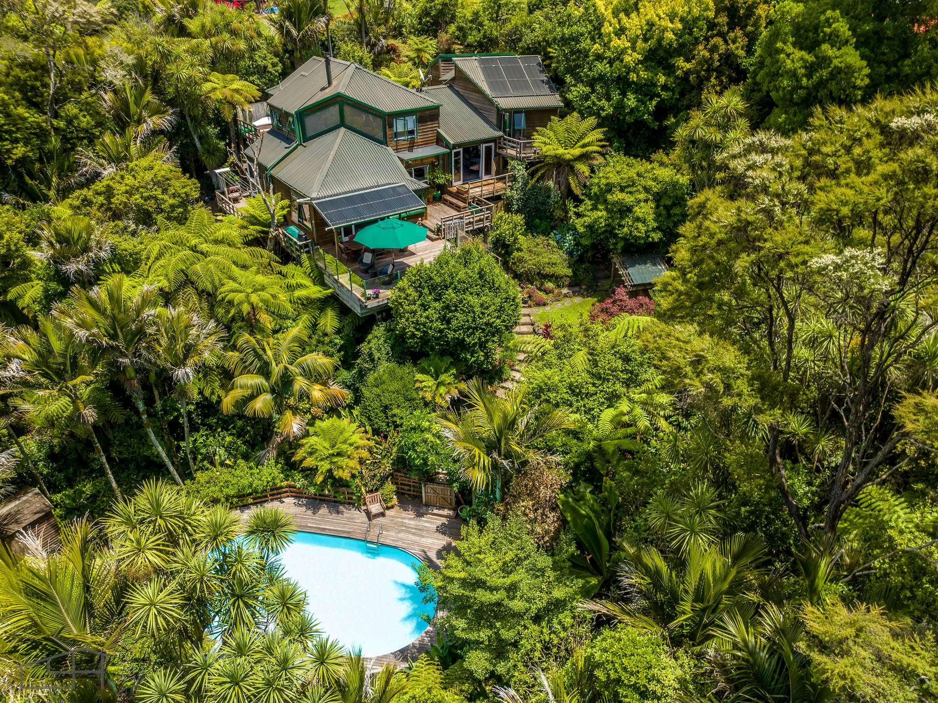 530 South Titirangi Road photo 0