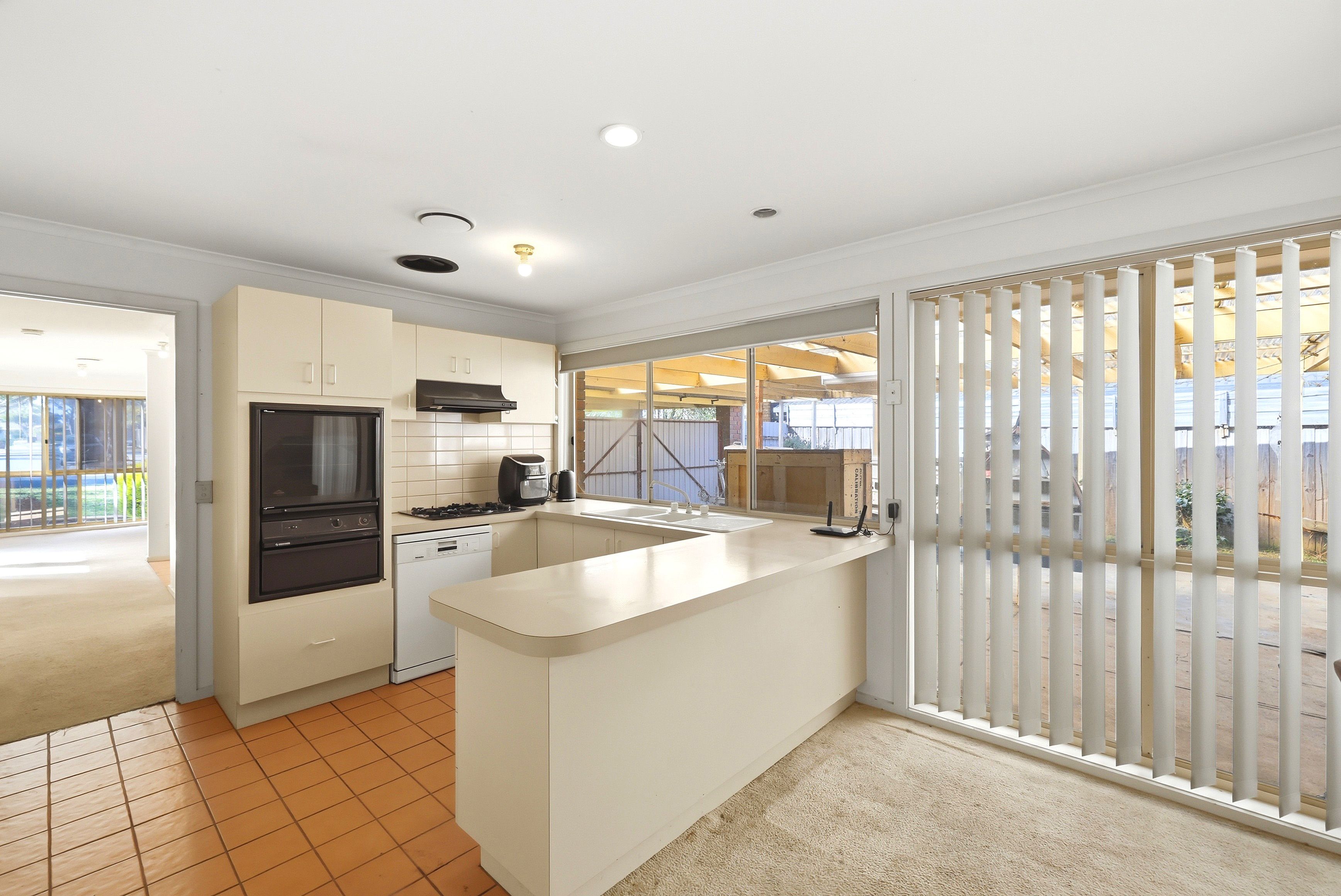15 Westward Ho Drive, Sunbury, VIC 3429