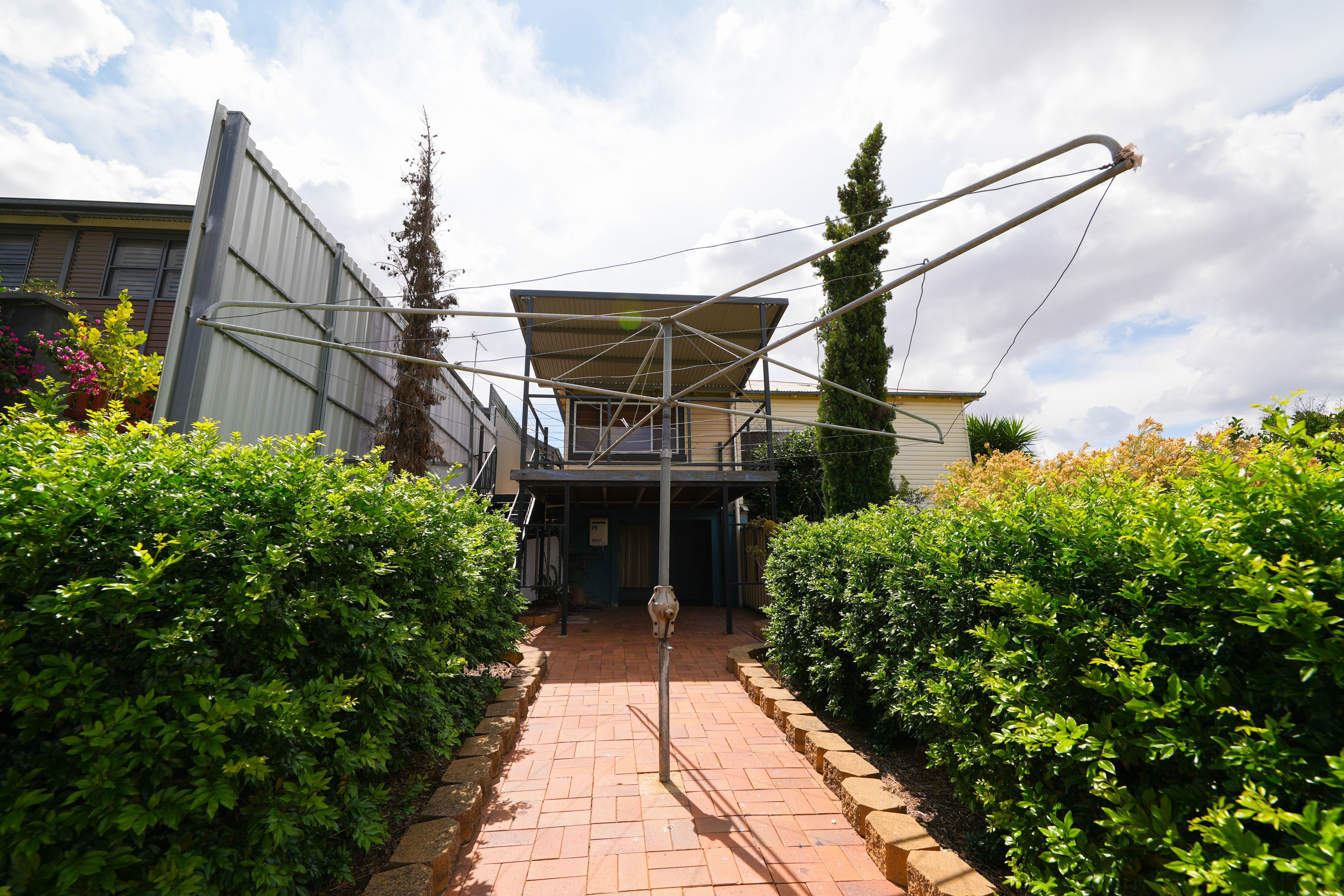 24 High Street — photo 12 of 12
