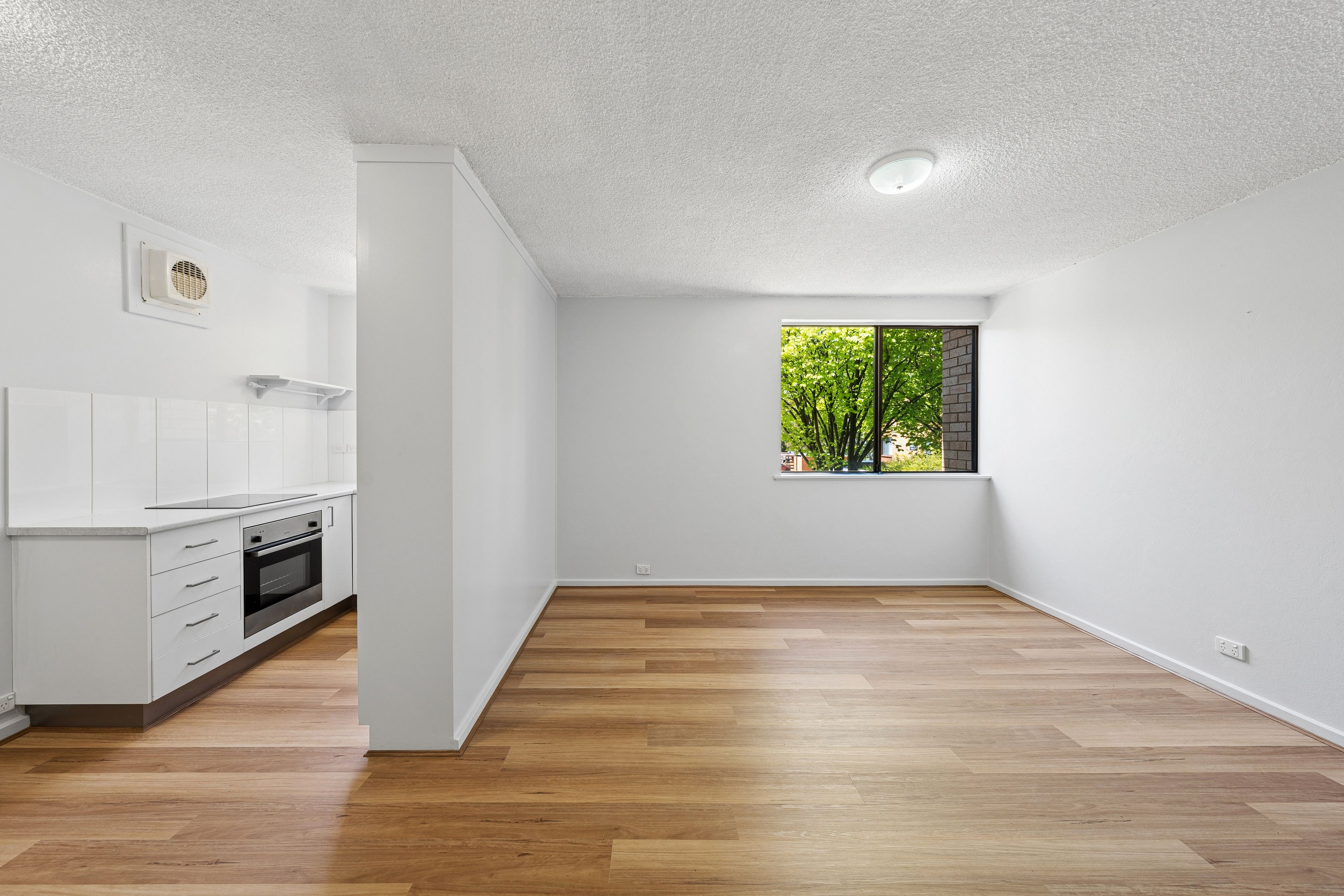 2/12 Walsh Place, Curtin, ACT 2605