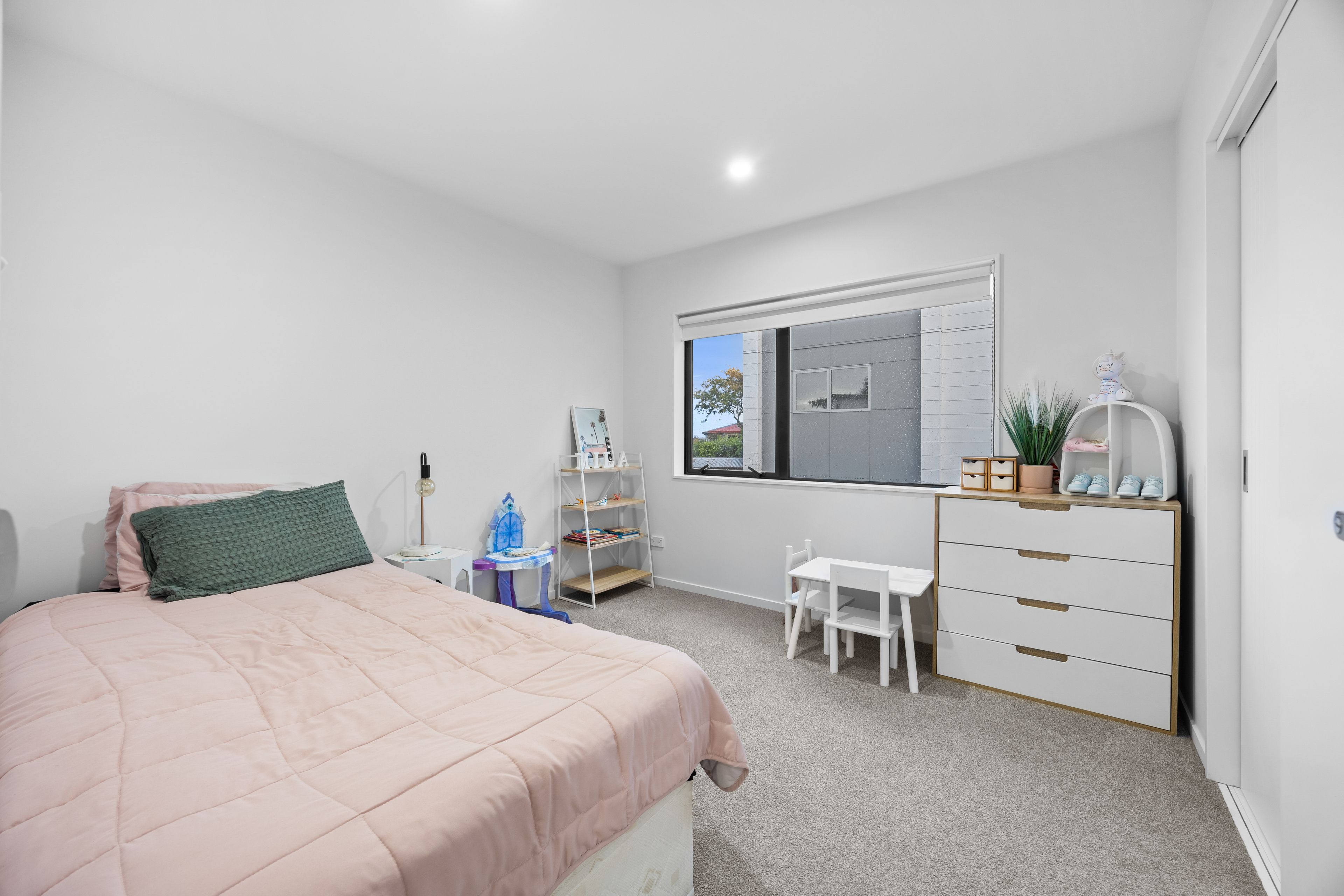 5/9 Flanshaw Road, Te Atatu South, Waitakere City