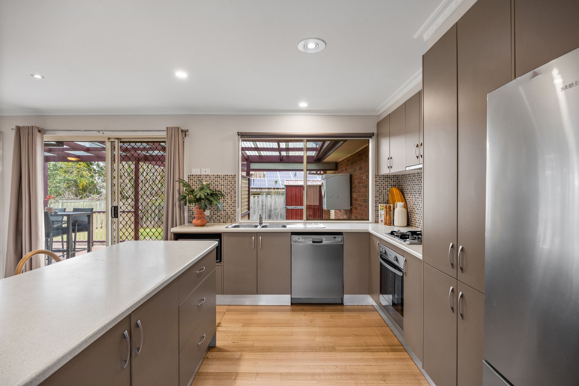 1 Ferncroft Court — photo 9 of 20