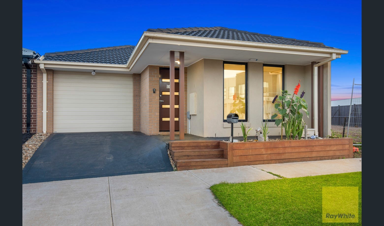 17 Montgomery Drive, Truganina, VIC 3029