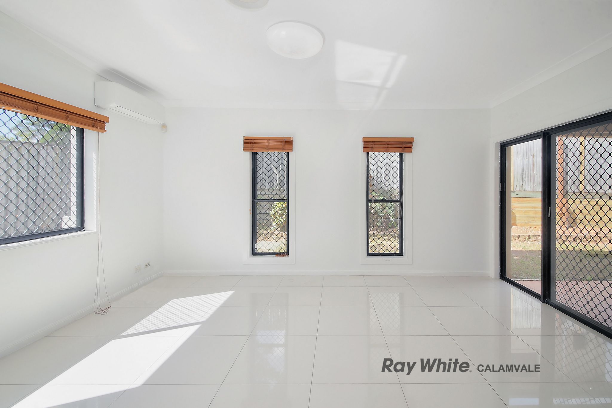 6 Hastings Close — photo 4 of 22
