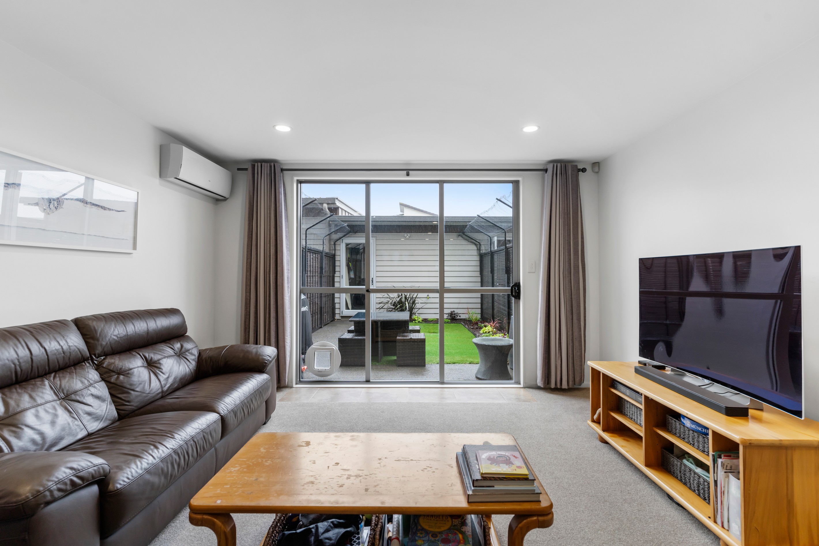 12/1 Gracechurch Drive, Flat Bush, Manukau City