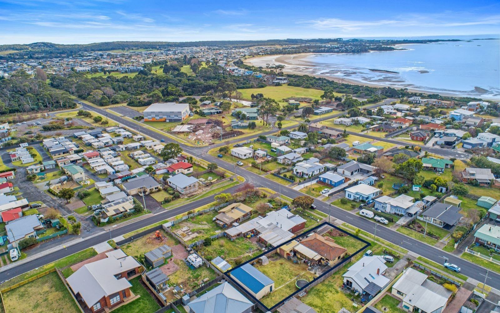 9 Pitcairn Street — photo from Ray White Living Here - Devonport