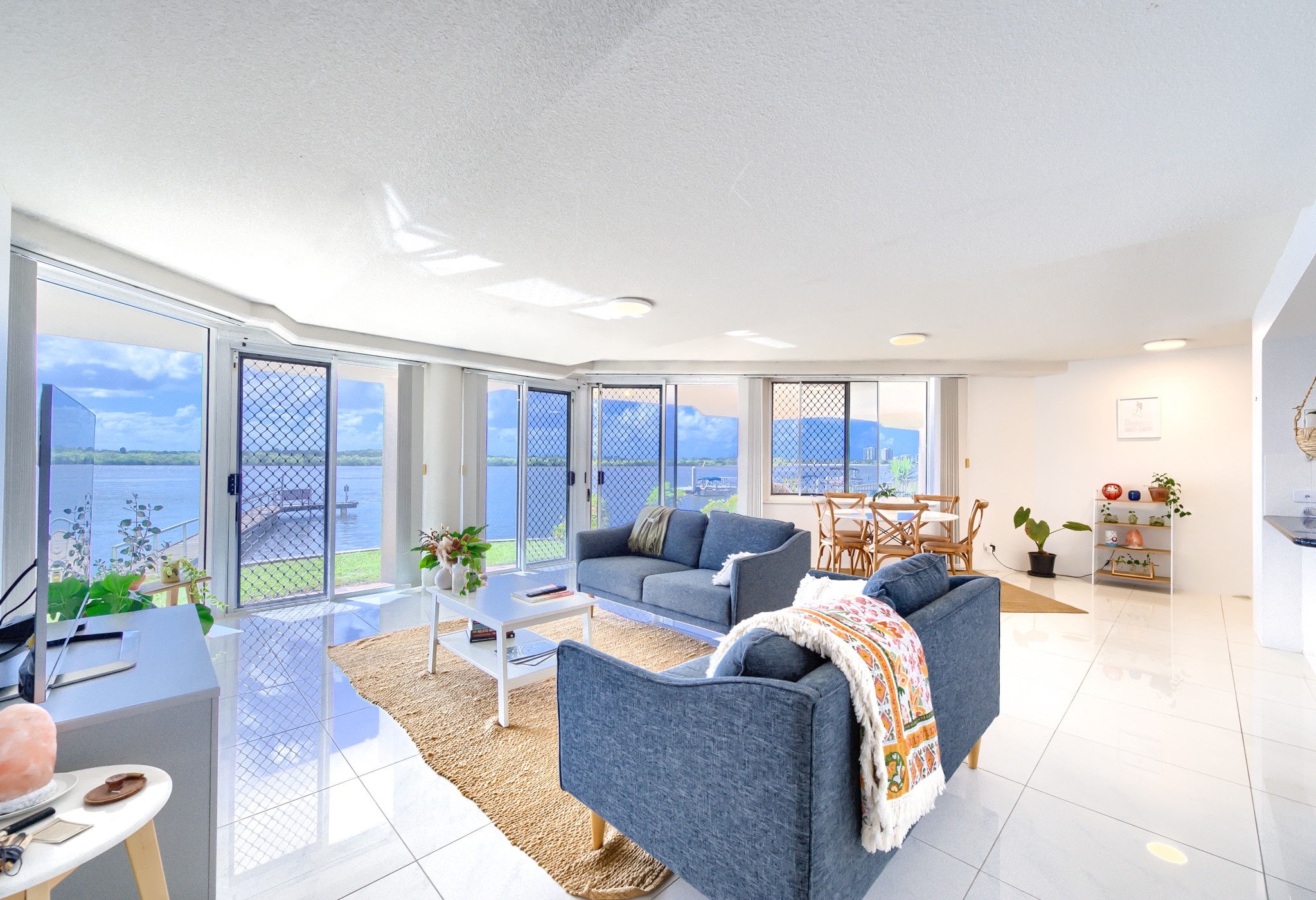 2/140 Duporth Avenue, Maroochydore, QLD 4558