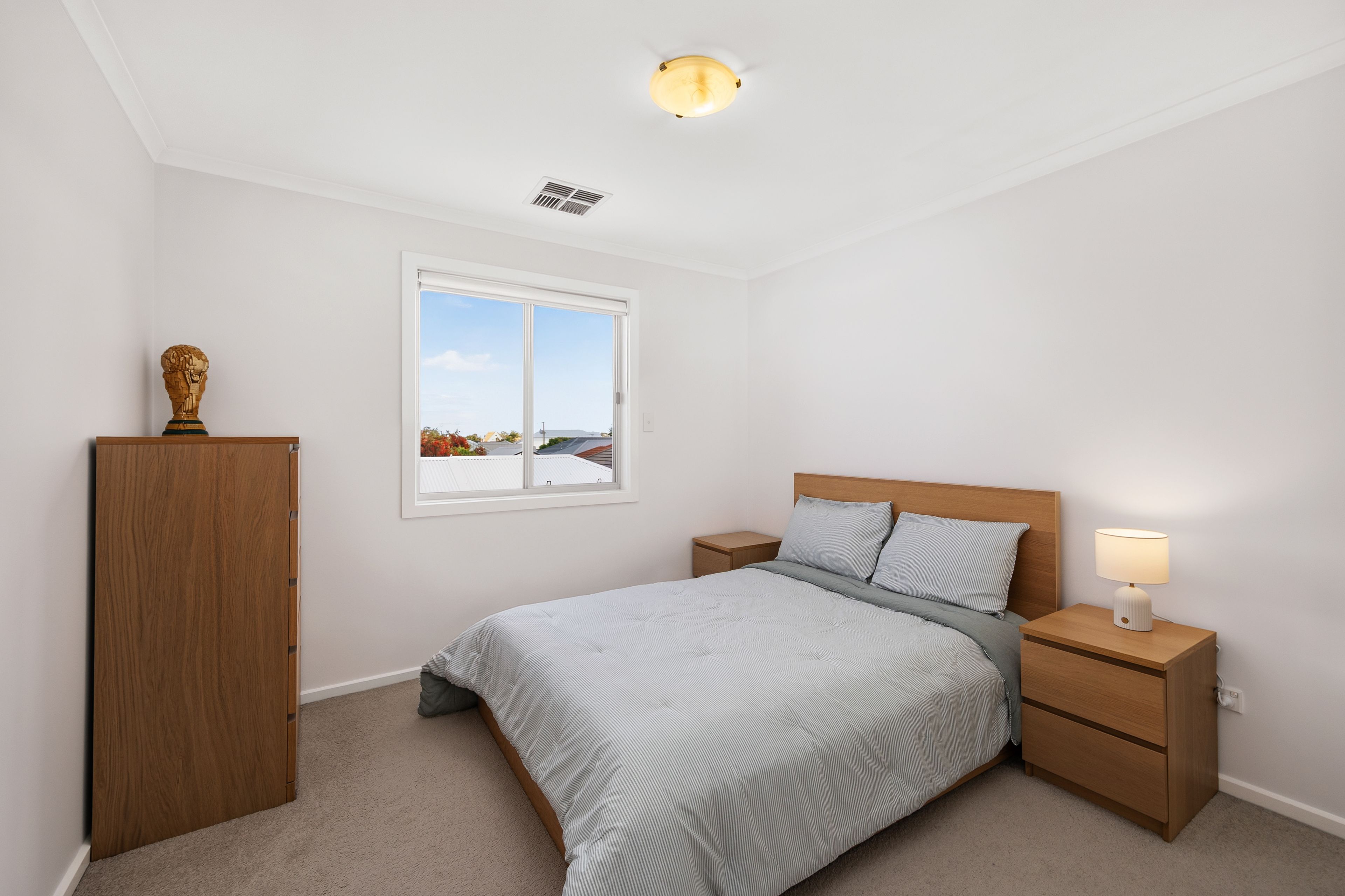 16 Telfer Street — photo 14 of 17