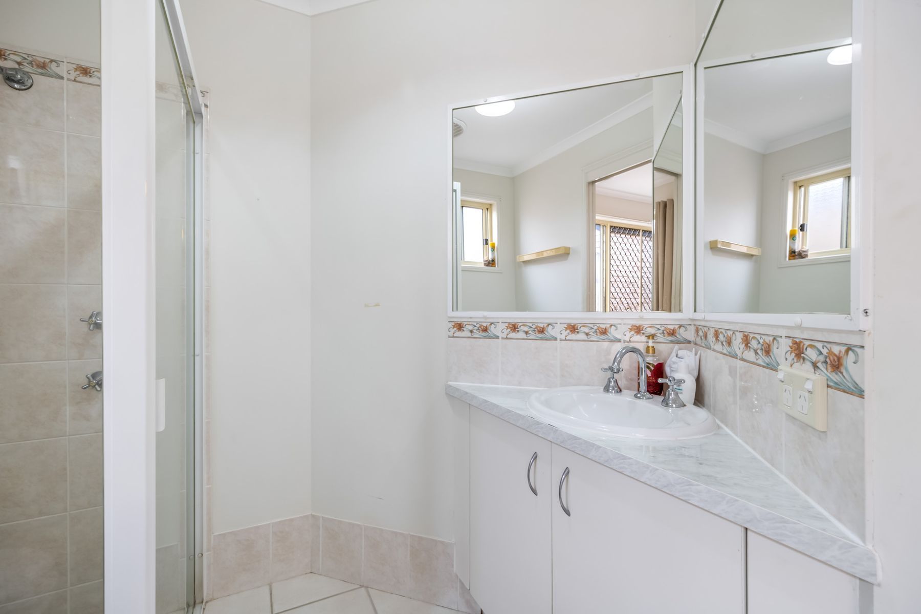 12 Kilbride Court — photo 8 of 17