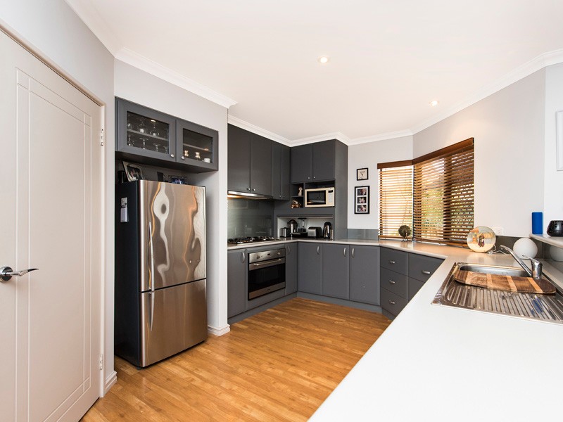 15 Drummonds Approach, Secret Harbour, WA 6173