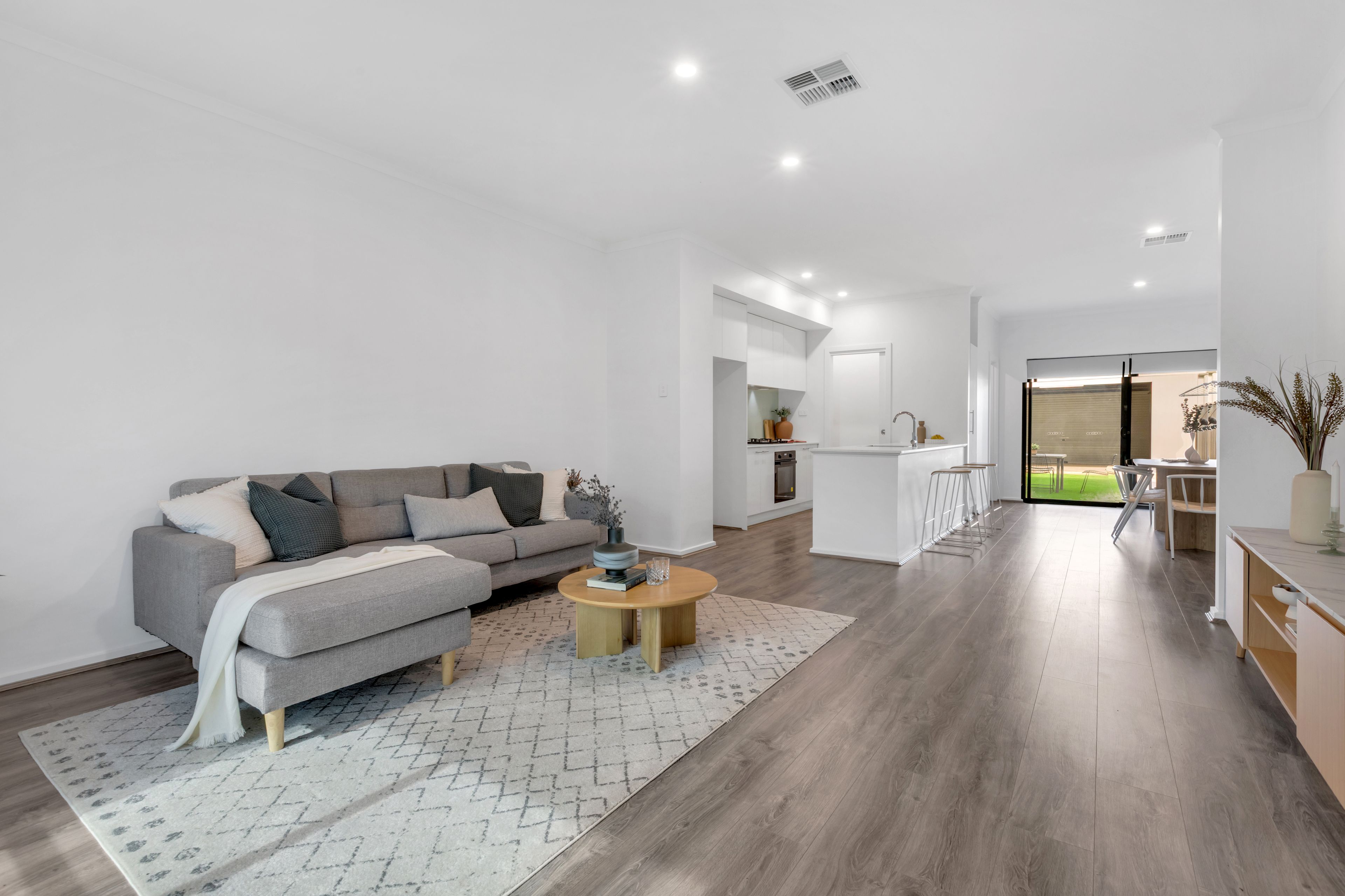 7 Fortana Lane — photo 4 of 30