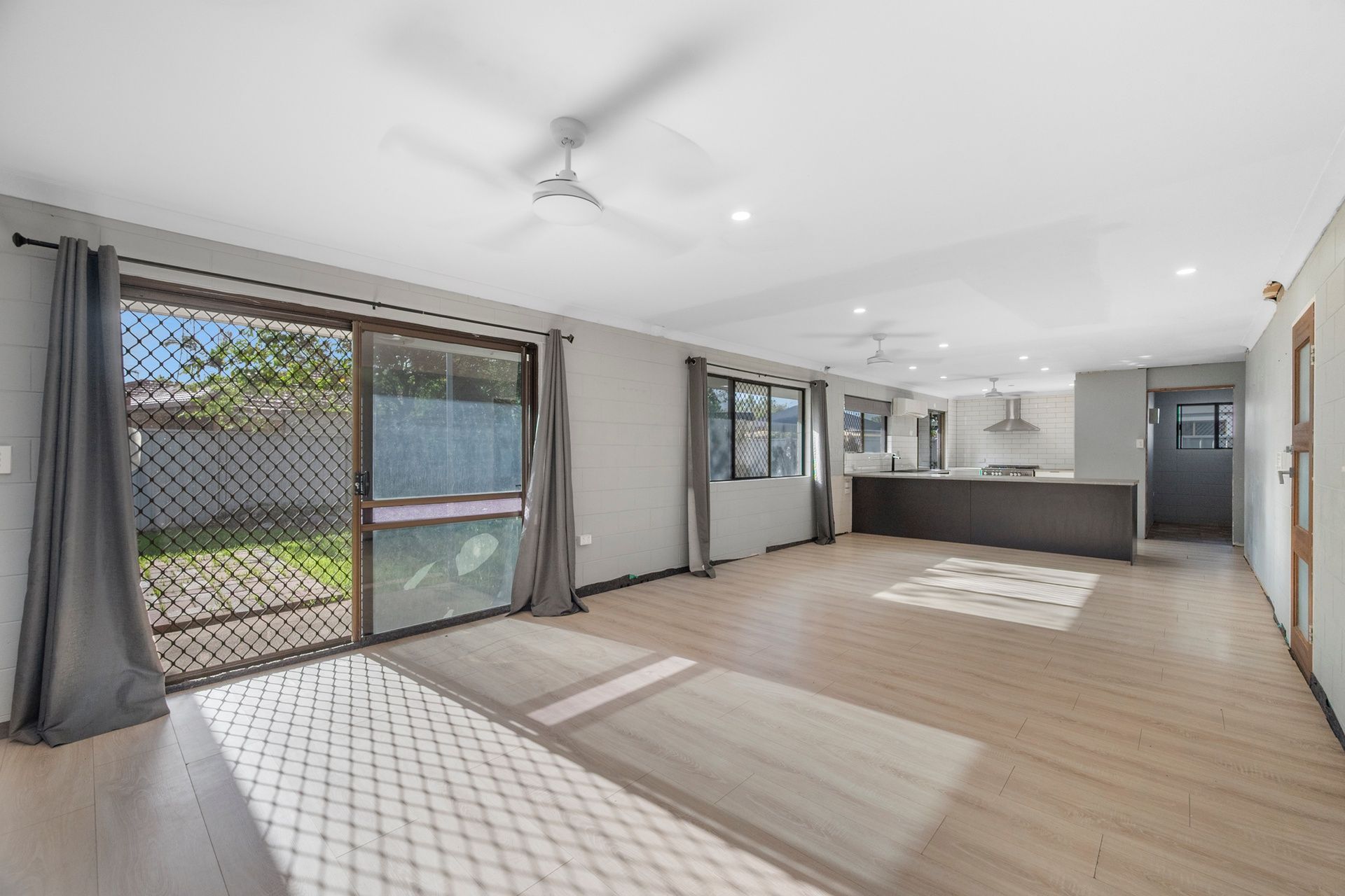 6 Salisbury Crescent — photo 6 of 15