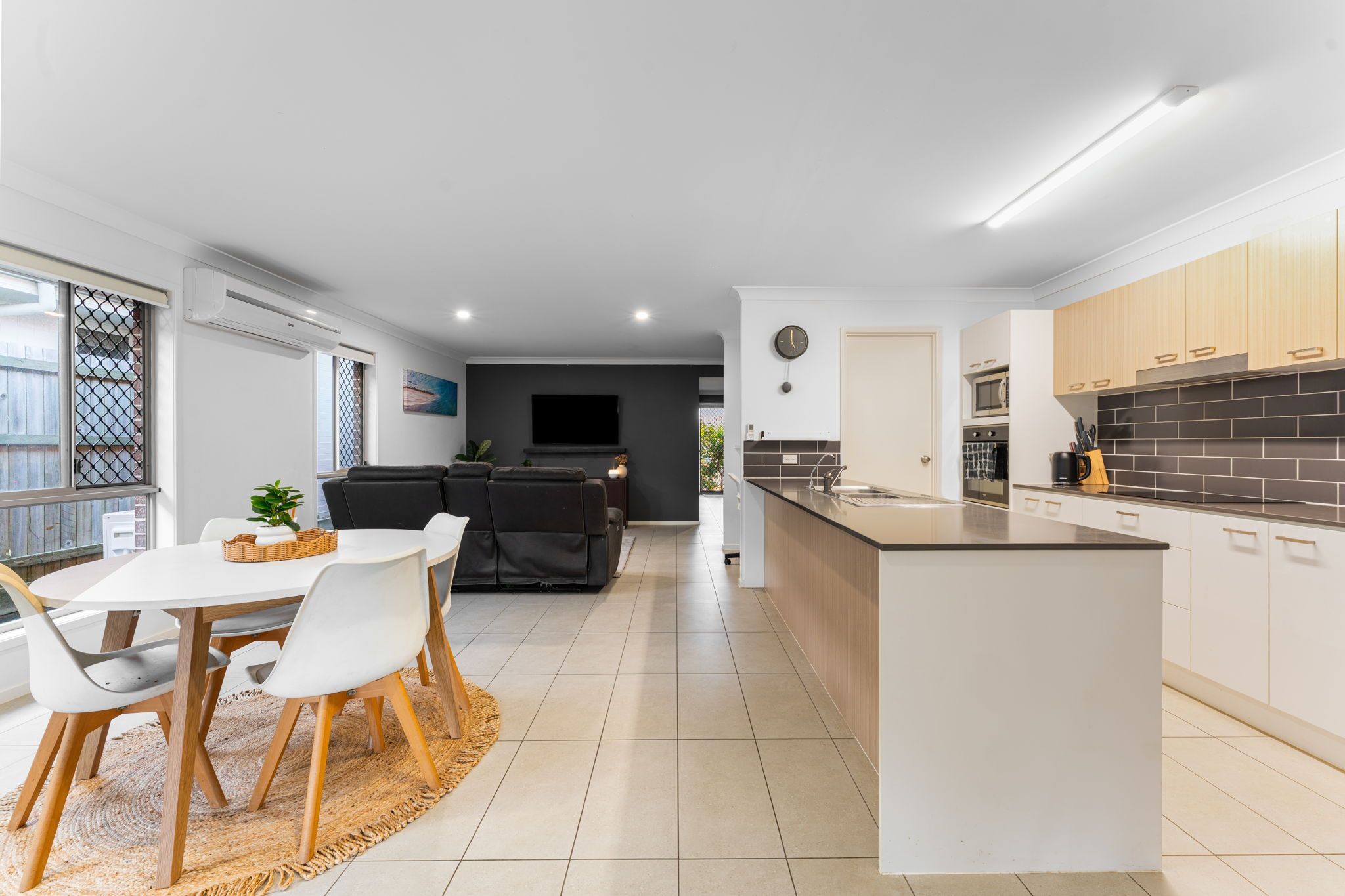 25 Mount Cooroora Street — photo 13 of 29