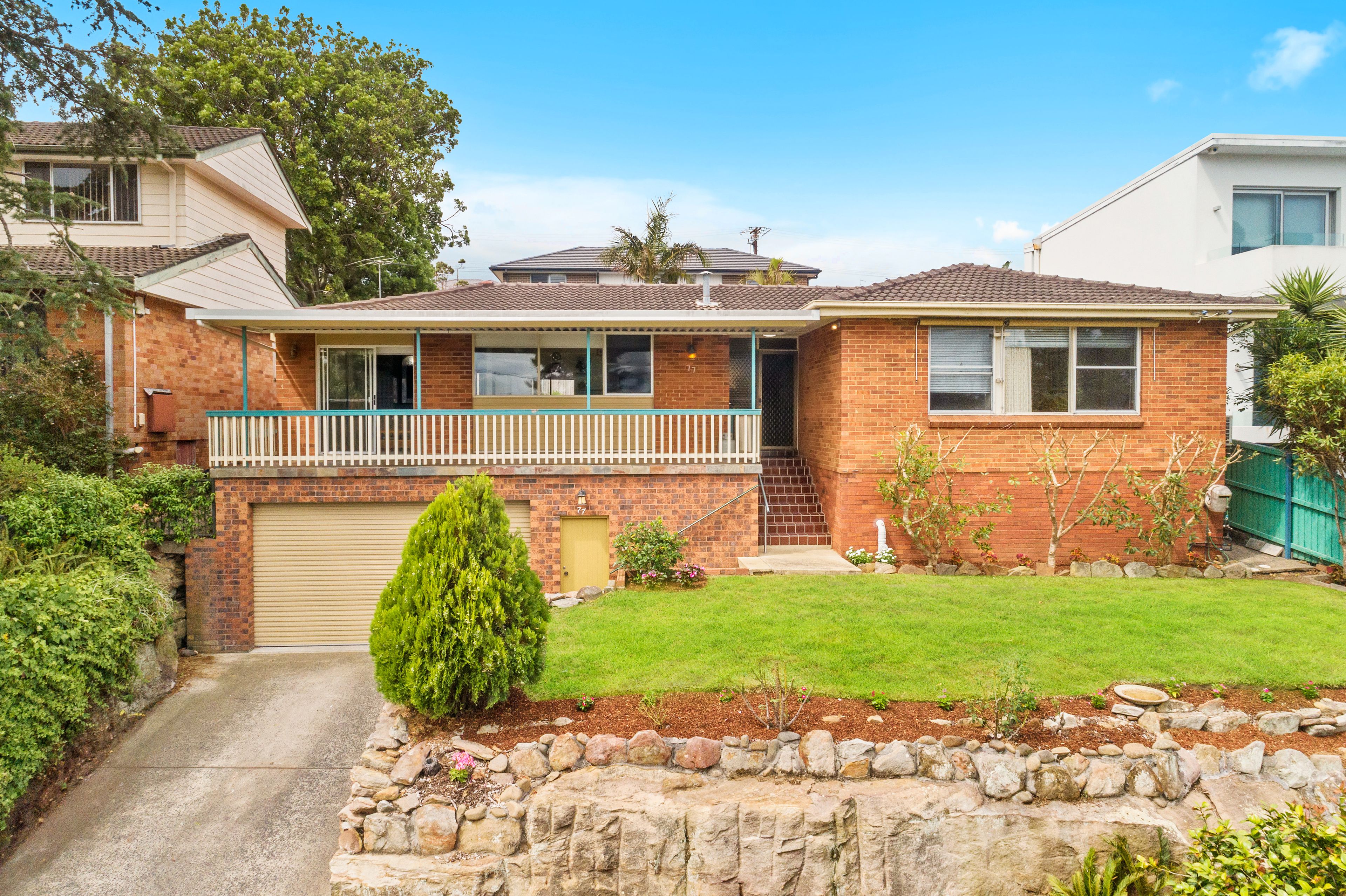 77 Moncrieff Drive