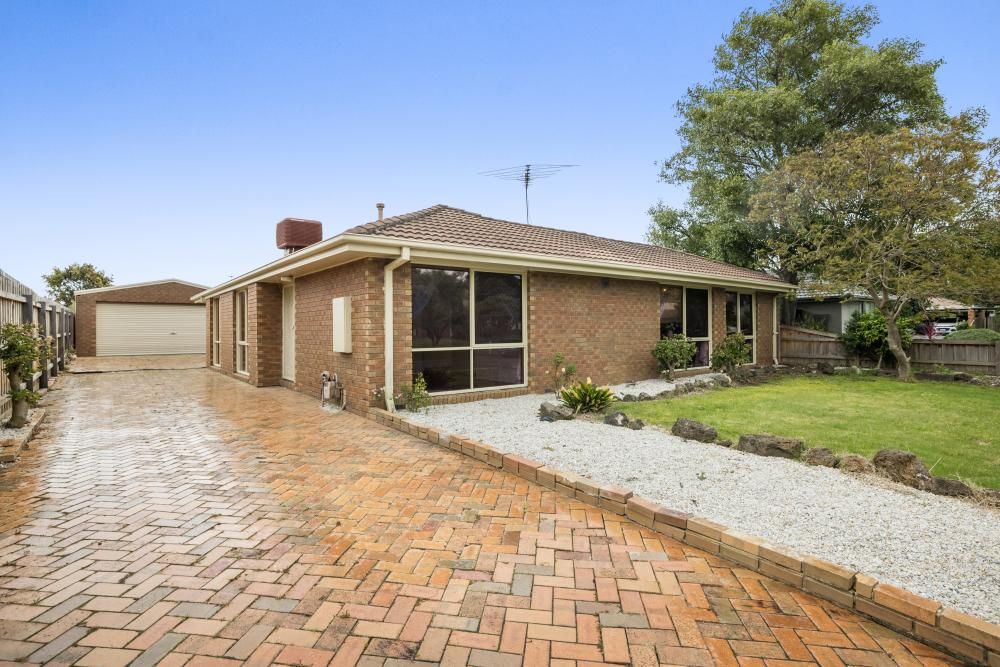 24 Linnel Court, Rowville, VIC 3178
