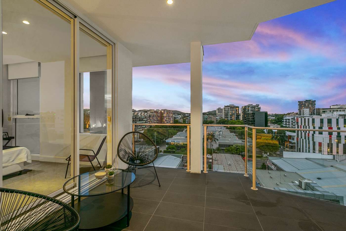 8 Bank Street, West End QLD 4101