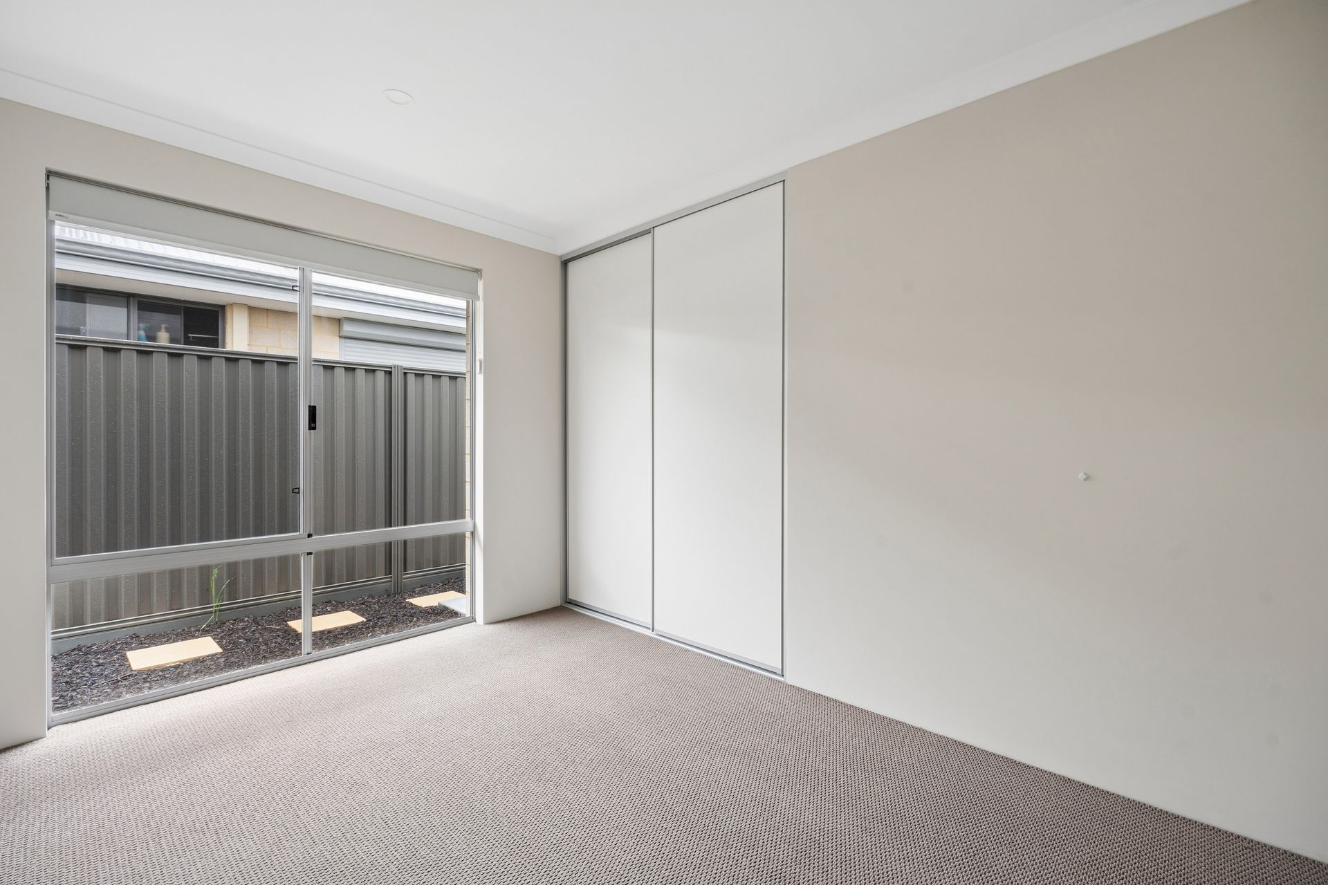 11 Fitzroy Road — photo 15 of 18