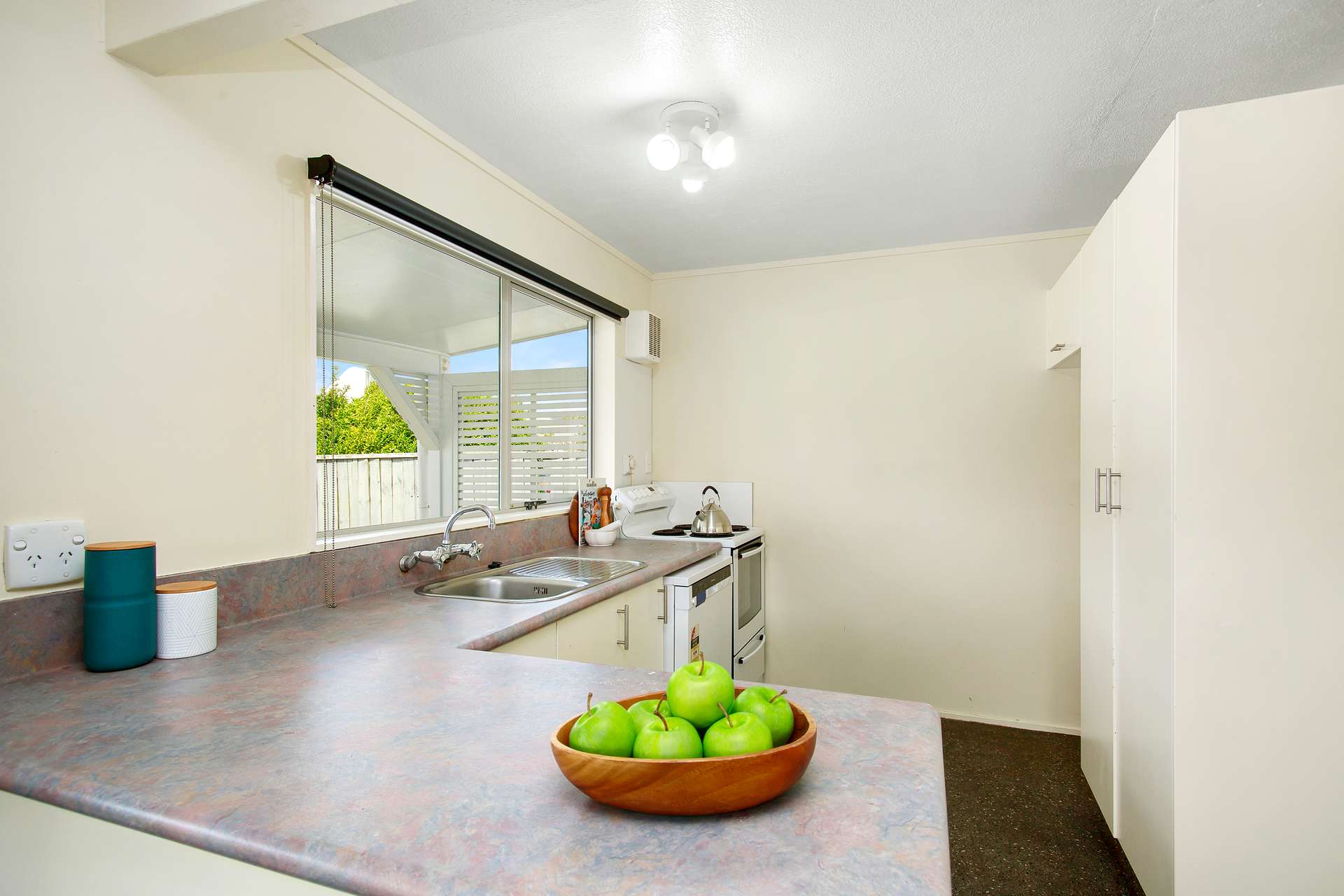 27 Awamutu Grove photo 6