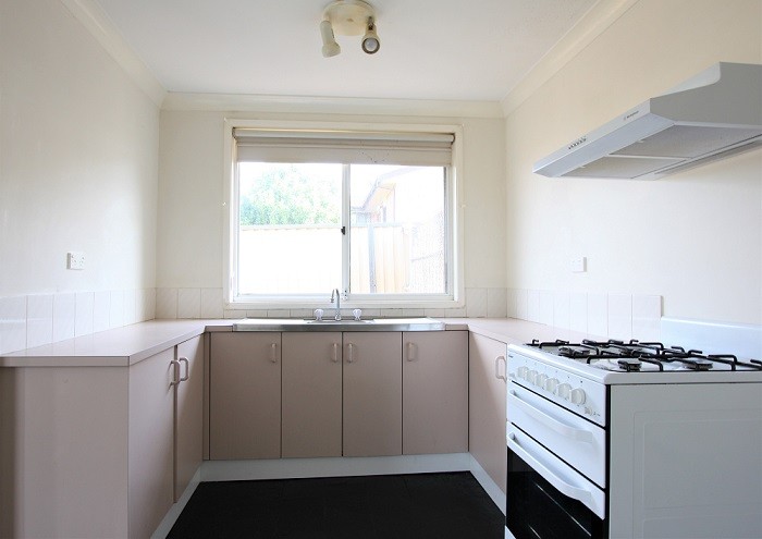 22 Demetrius Road, Rosemeadow, NSW 2560