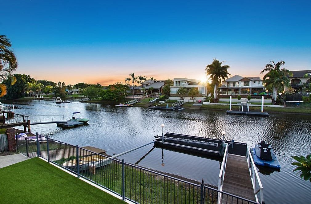 11 Witt Avenue, Carrara, QLD 4211
