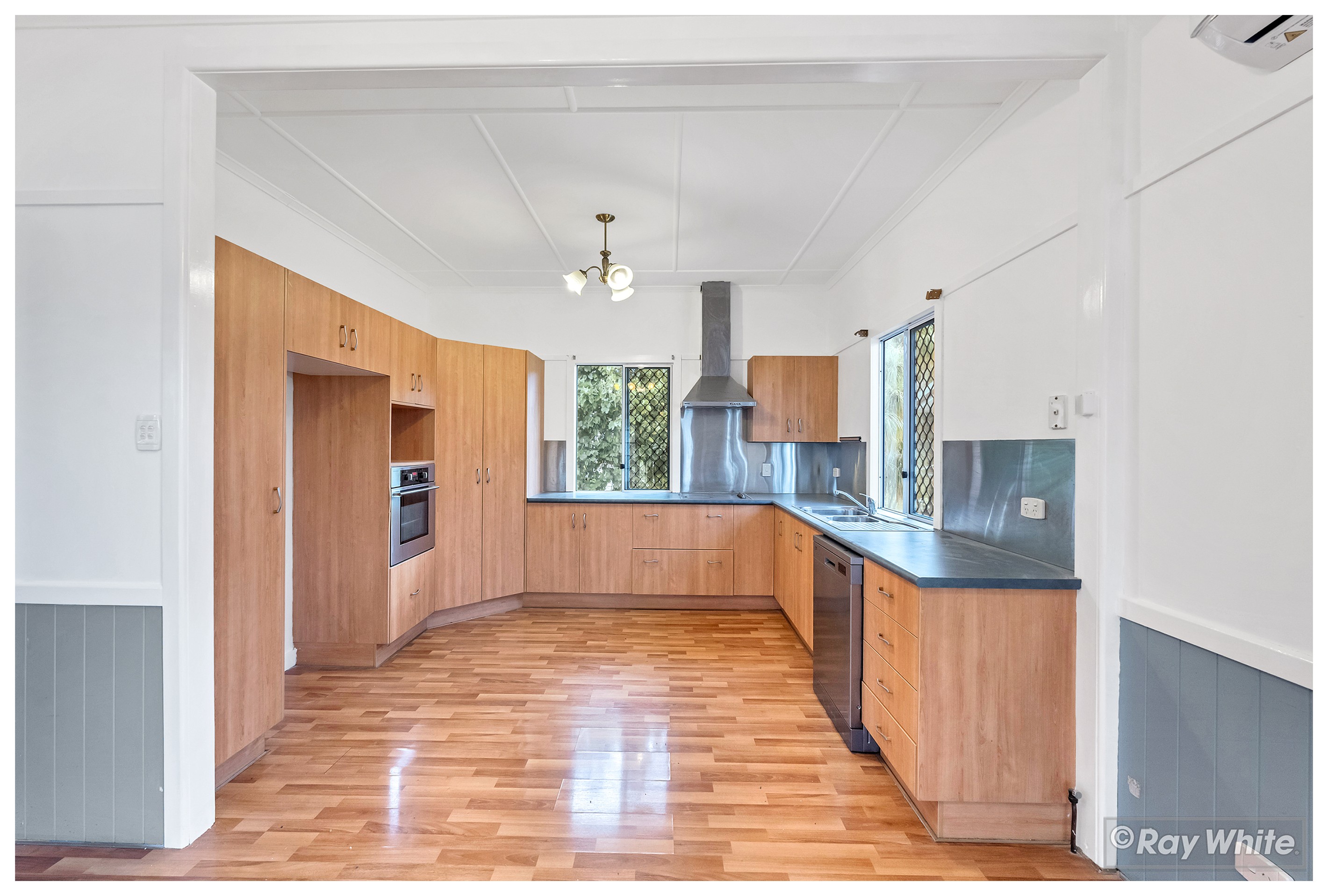 66 Davis Street, The Range, QLD 4700