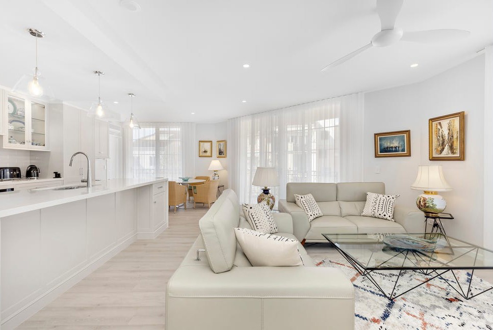 2037/3029 The Boulevard, Carrara, QLD 4211