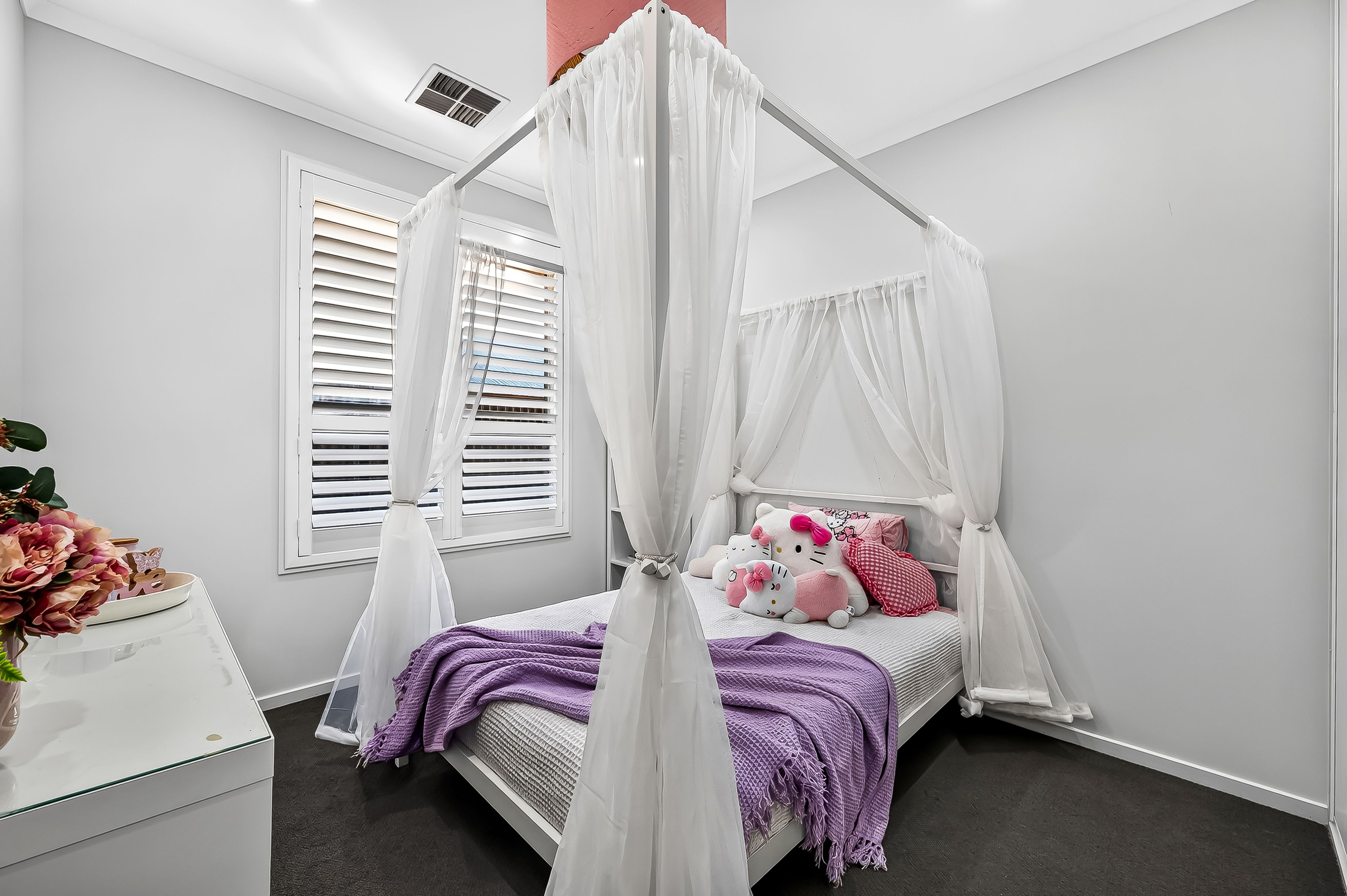 13 Ogilvy Road — photo 9 of 19