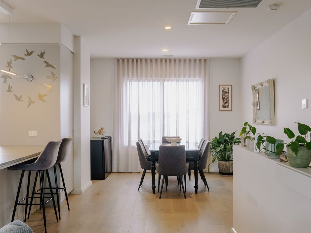 11 Wicket Road, Clyde, VIC 3978