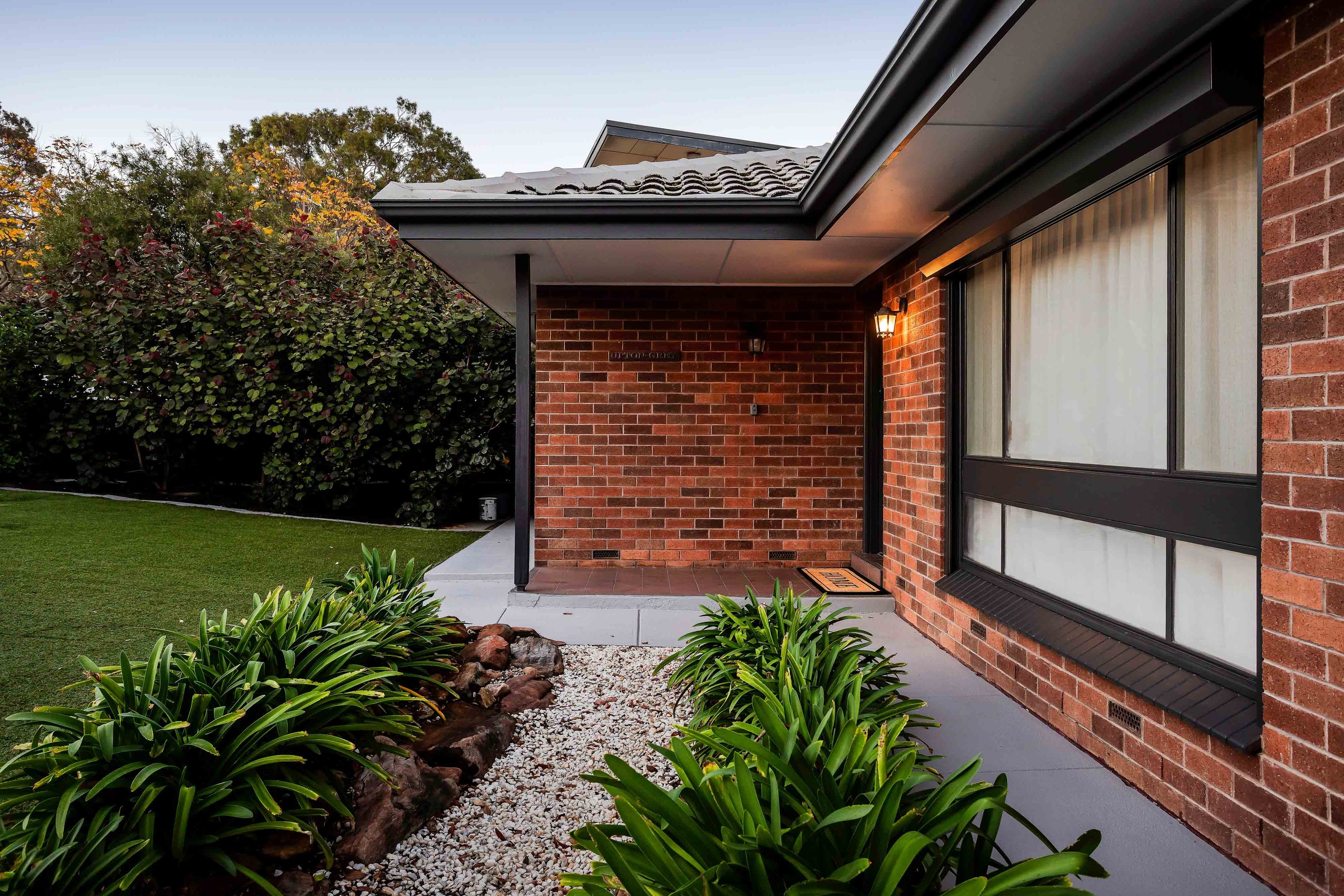 4 Dunbar Avenue, Lower Mitcham, SA 5062