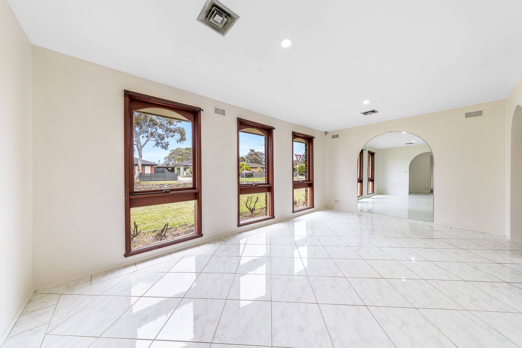 25 Vanessa Drive, Hampton Park, VIC 3976