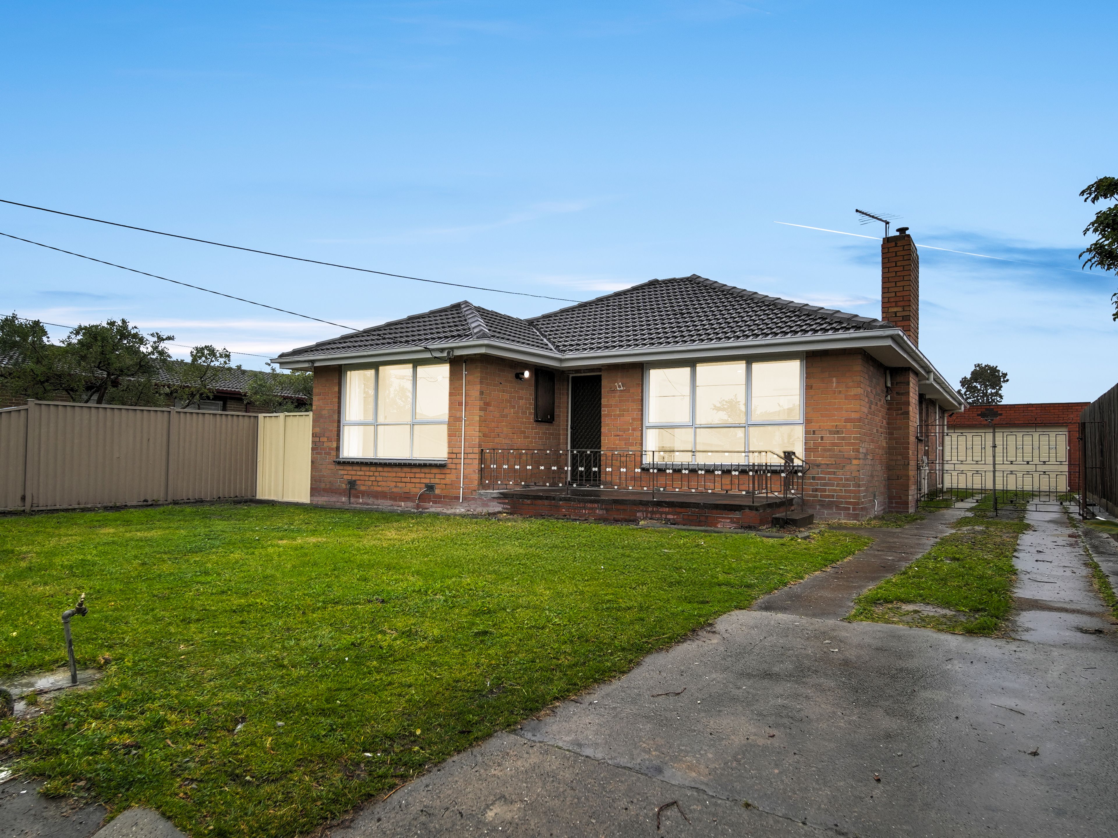 11 Milton Avenue , Clayton South VIC 3169