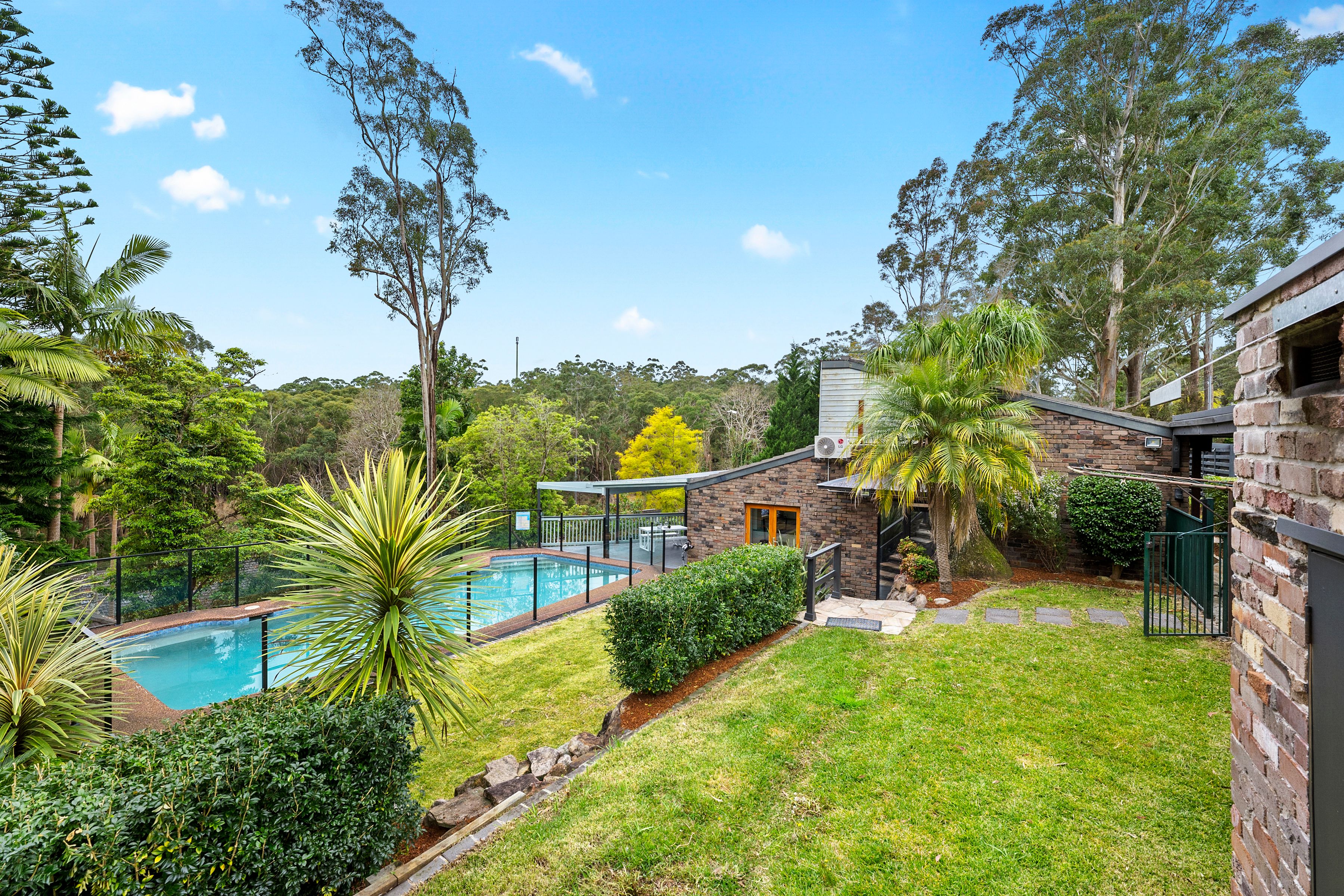 8b Corang Road, Westleigh, NSW 2120