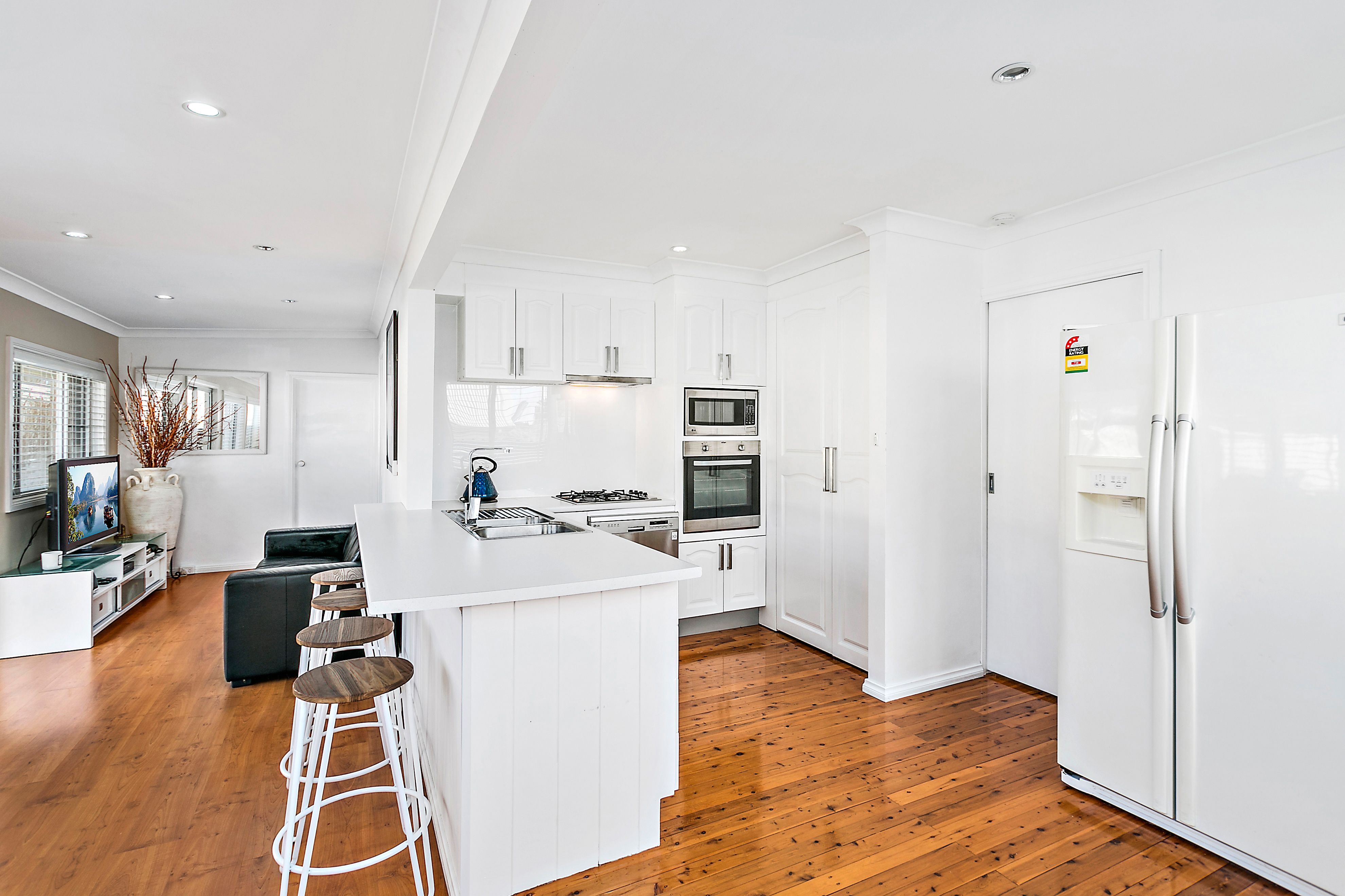 33 The Expressway, Albion Park, NSW 2527
