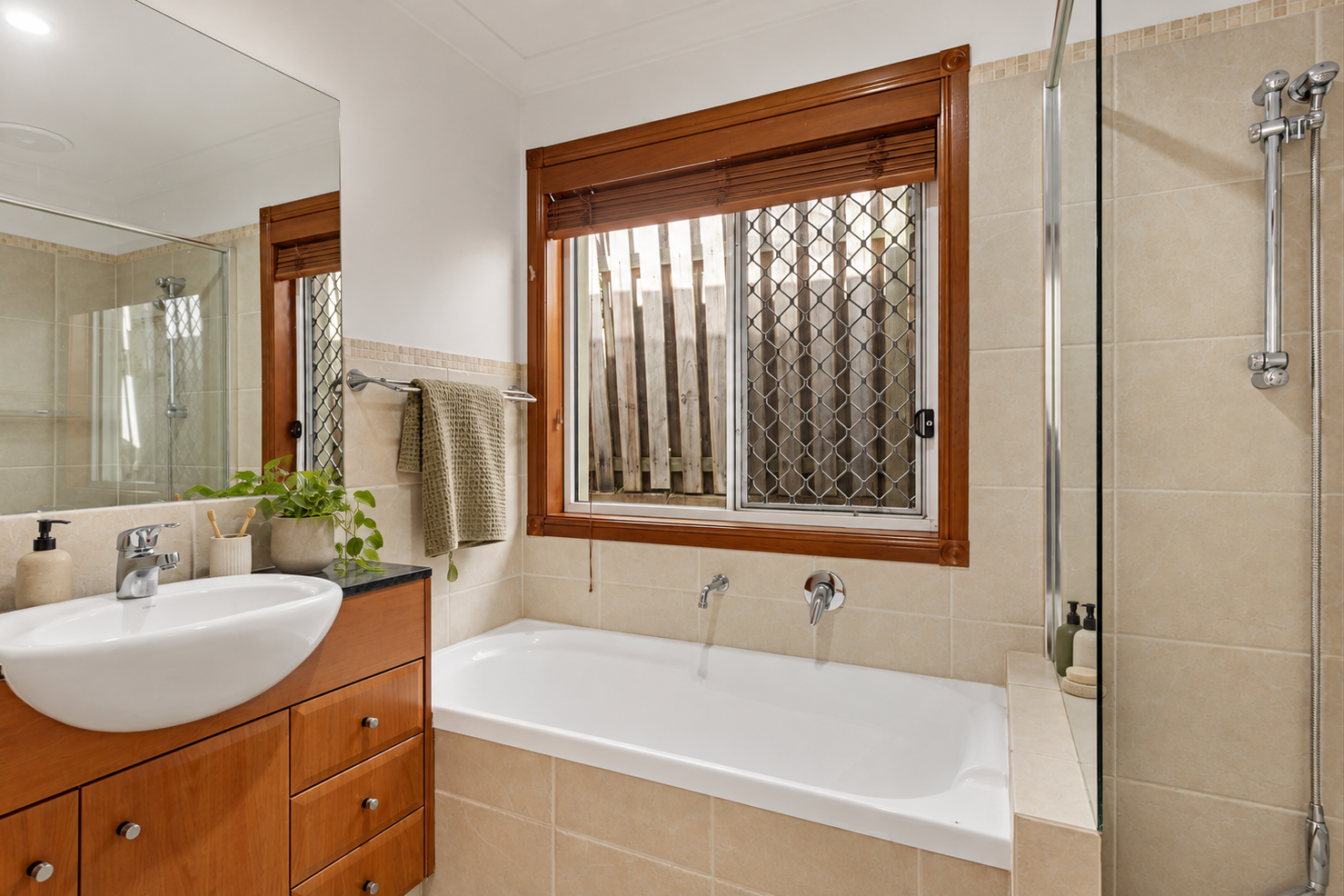 44 Bayswater Avenue — photo 8 of 10