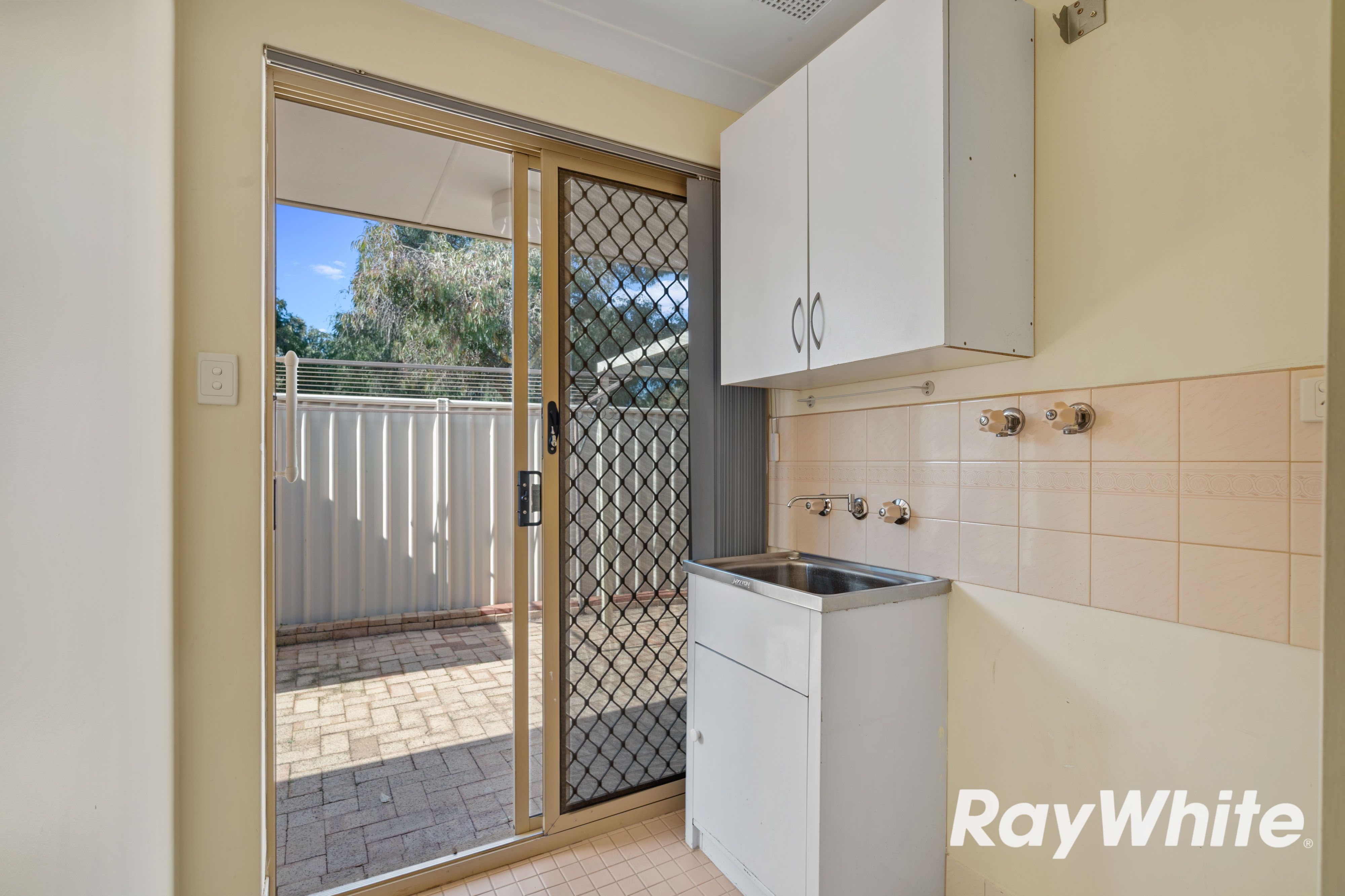 6/22 Ray Street — photo 12 of 17