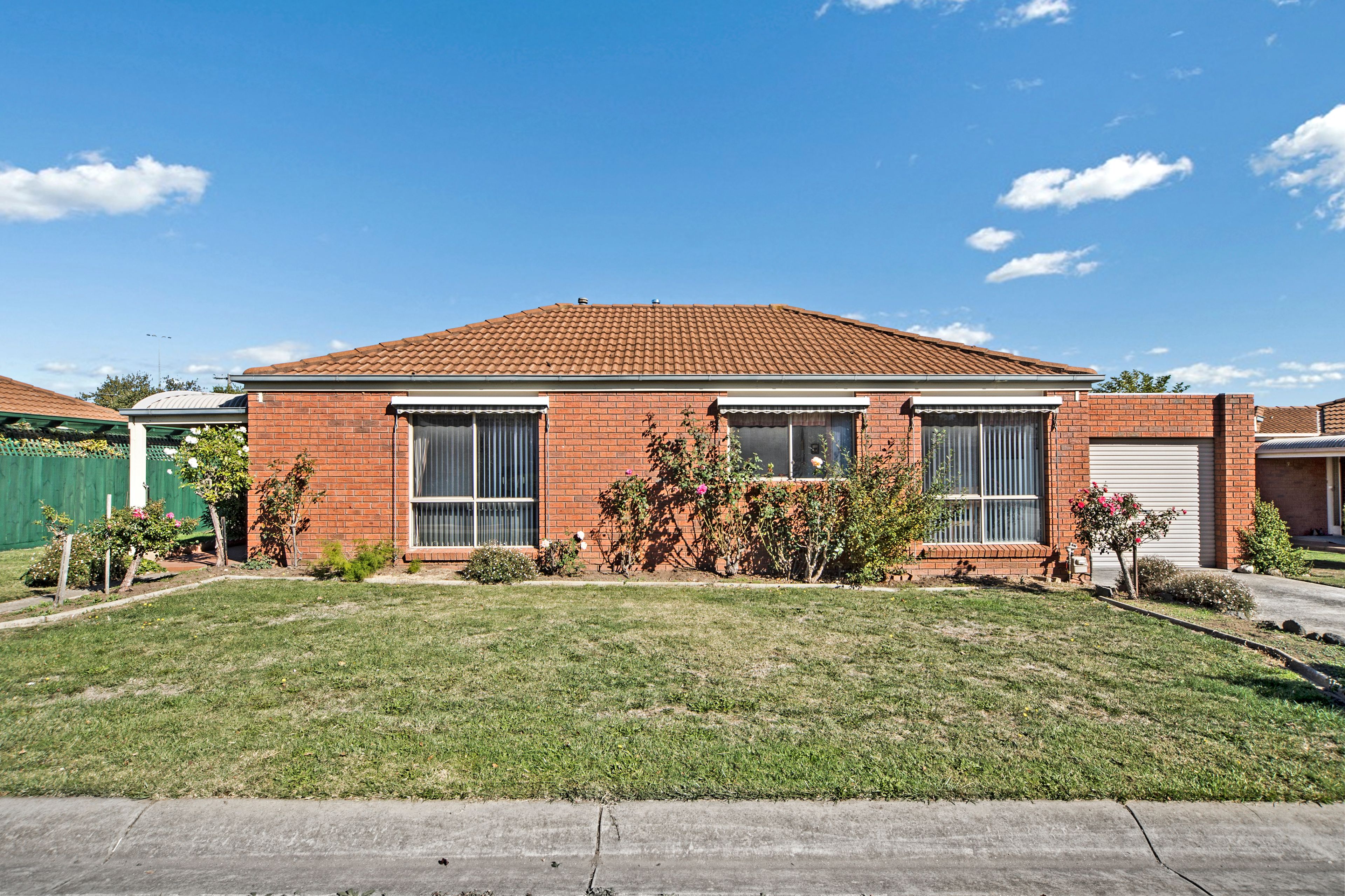 2/1 Canterbury Street, Brown Hill, VIC 3350