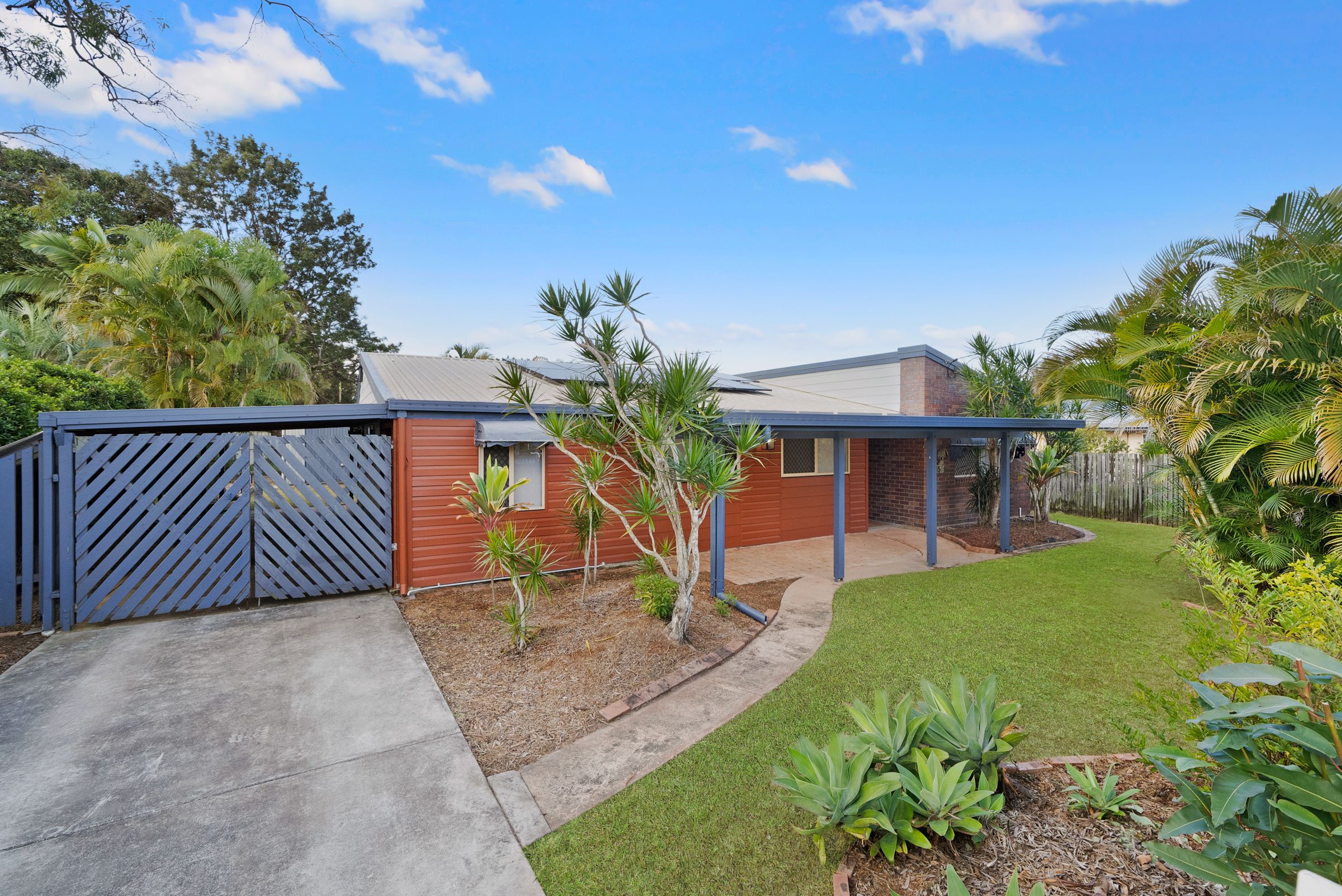 35 Dawn Street, Deception Bay QLD 4508