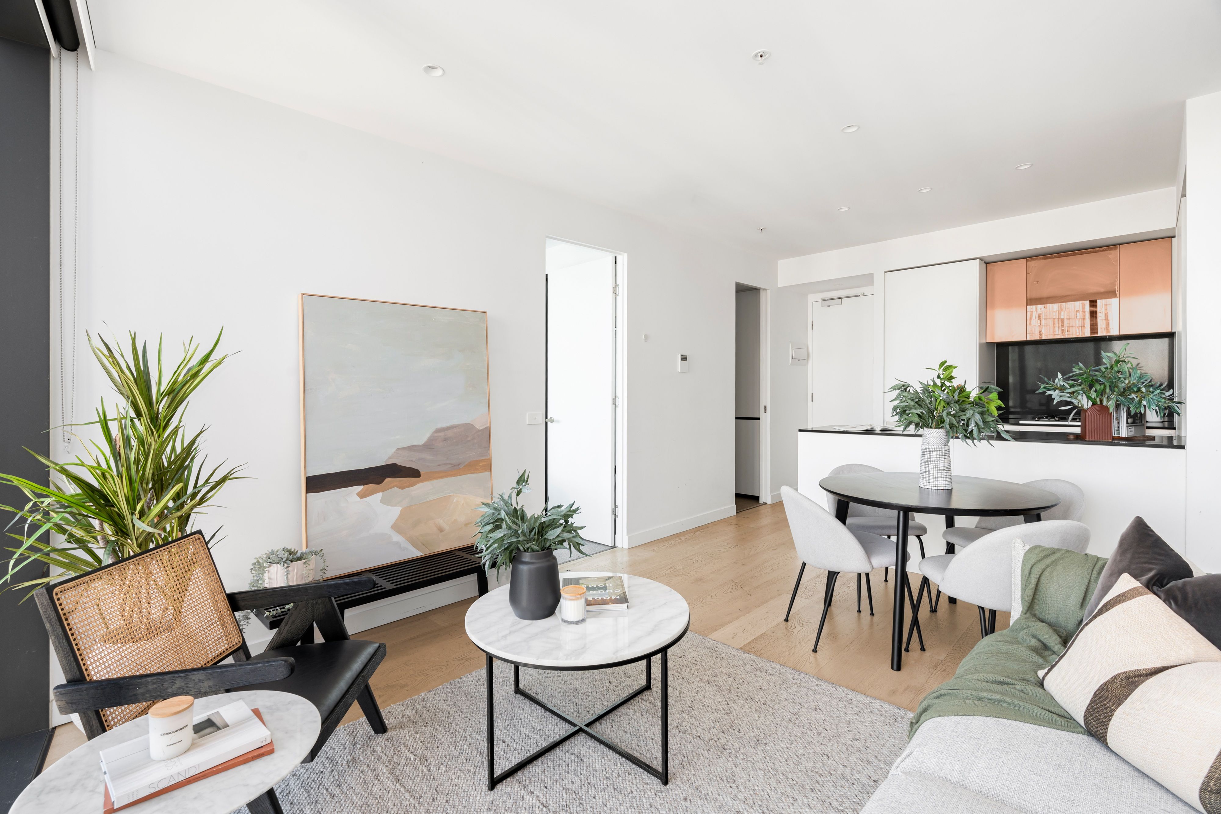 5602/228 La Trobe Street — photo 3 of 30