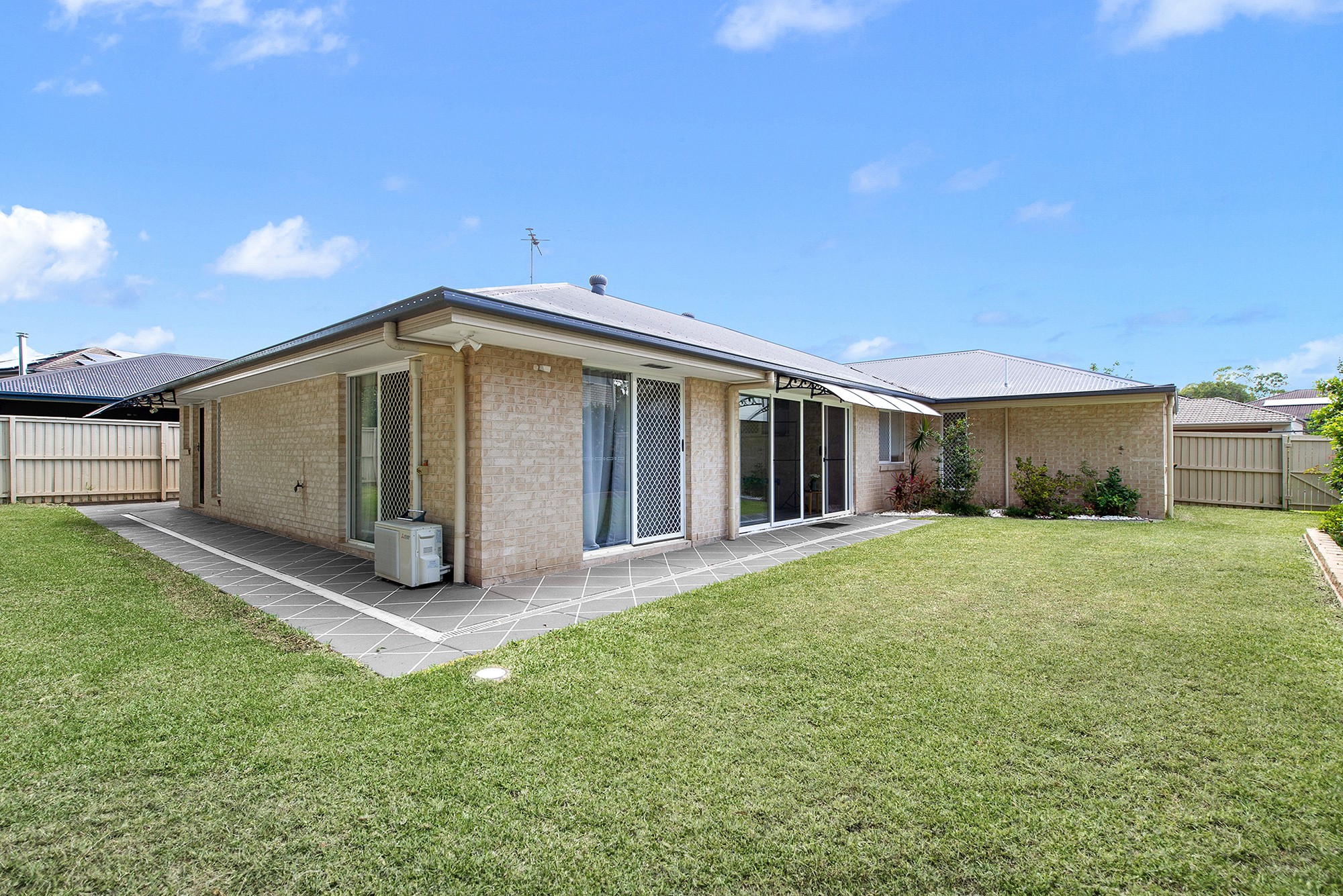 87 Dannenberg Street, Carseldine, QLD 4034